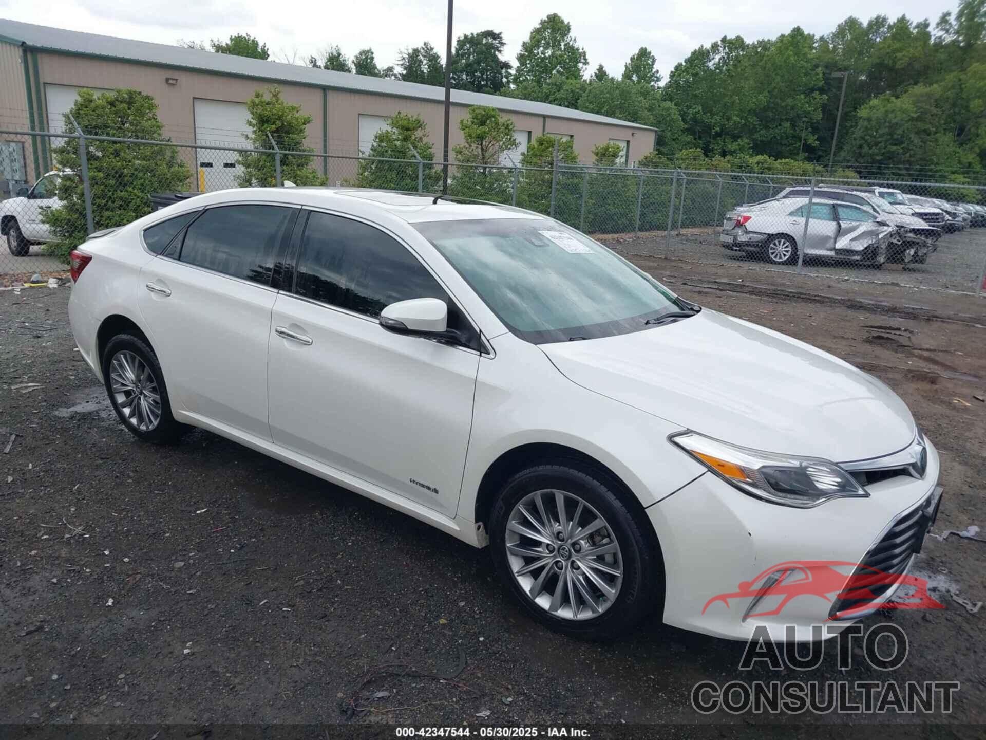 TOYOTA AVALON HYBRID 2018 - 4T1BD1EB3JU064410