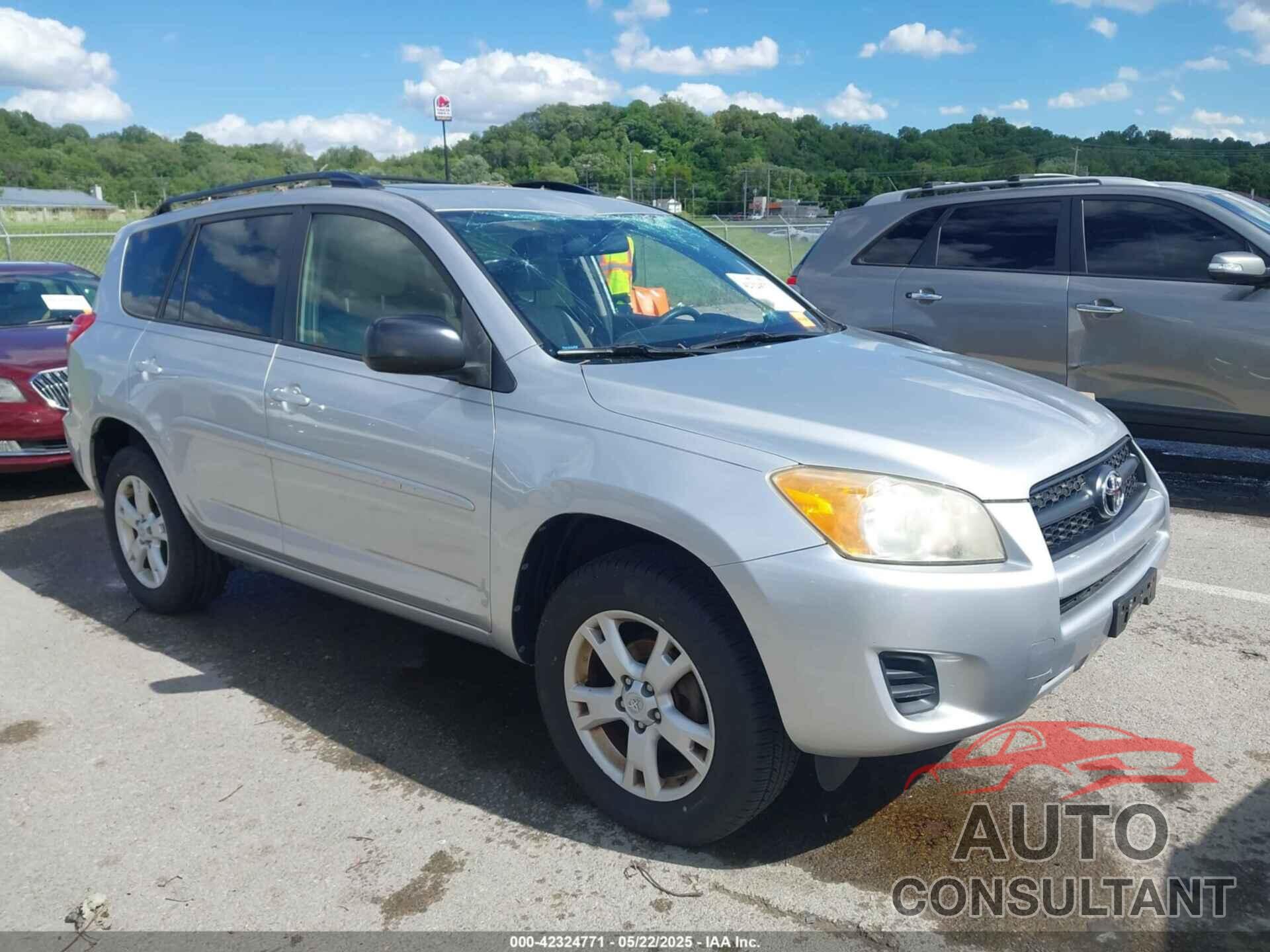TOYOTA RAV4 2012 - JTMBF4DV0CD044761