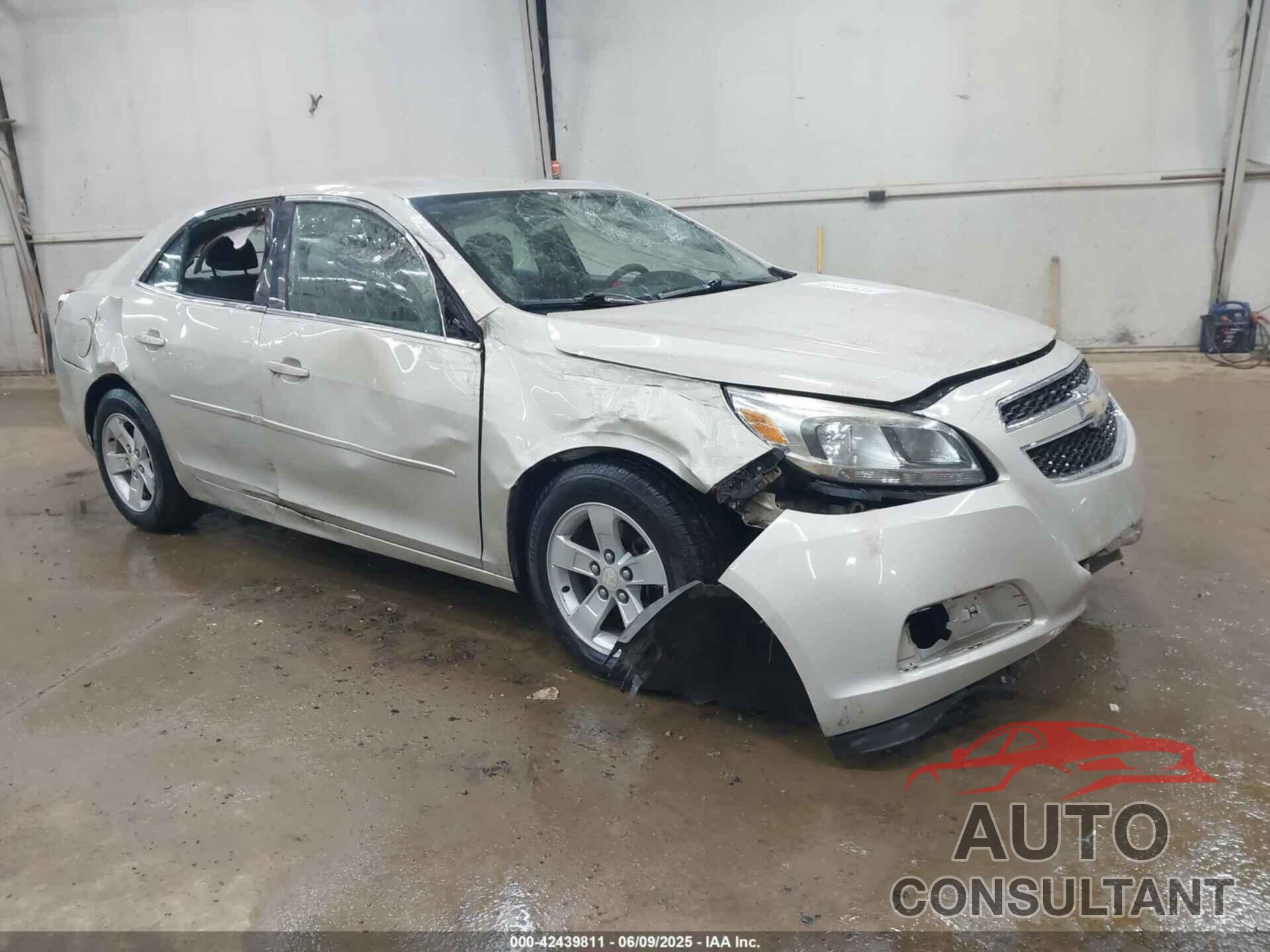 CHEVROLET MALIBU 2013 - 1G11B5SA7DF328173