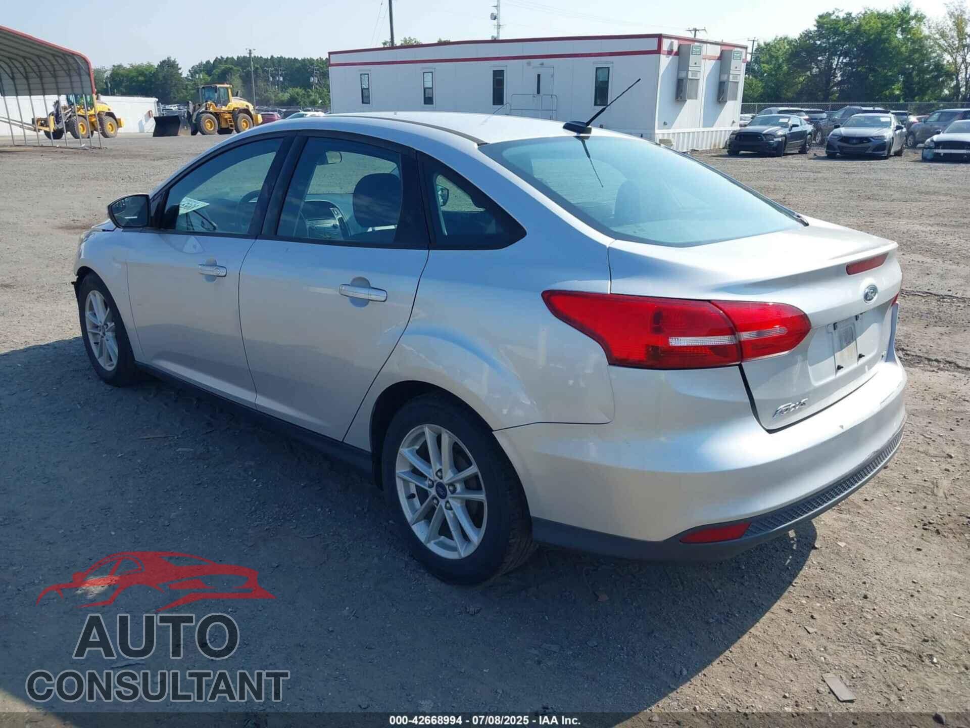 FORD FOCUS 2015 - 1FADP3F25FL228306