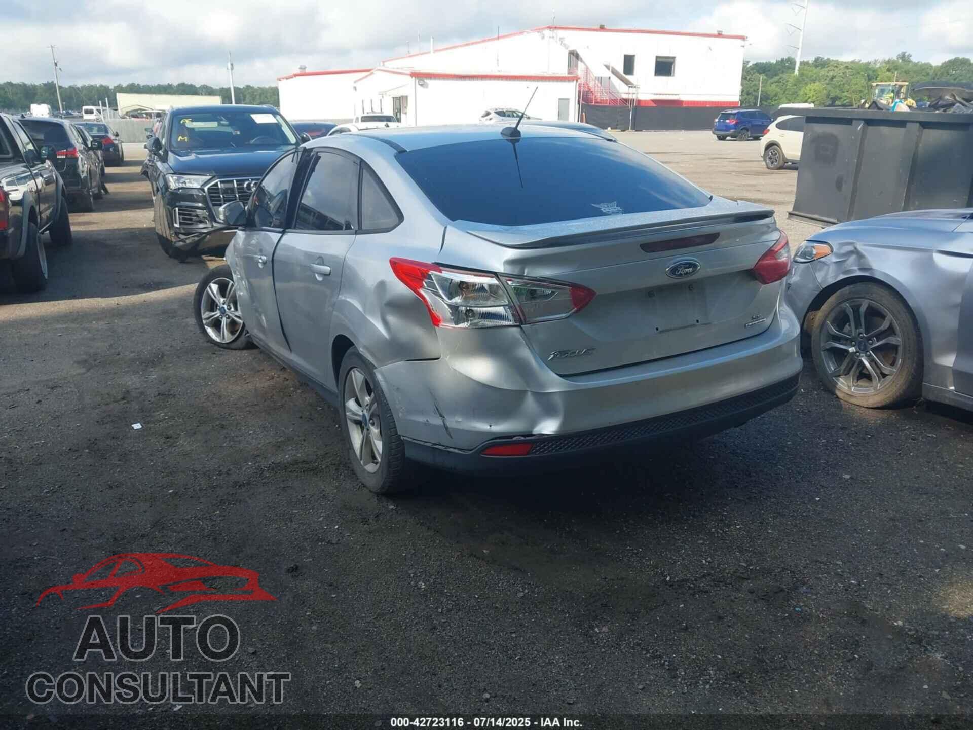FORD FOCUS 2012 - 1FAHP3F28CL420557