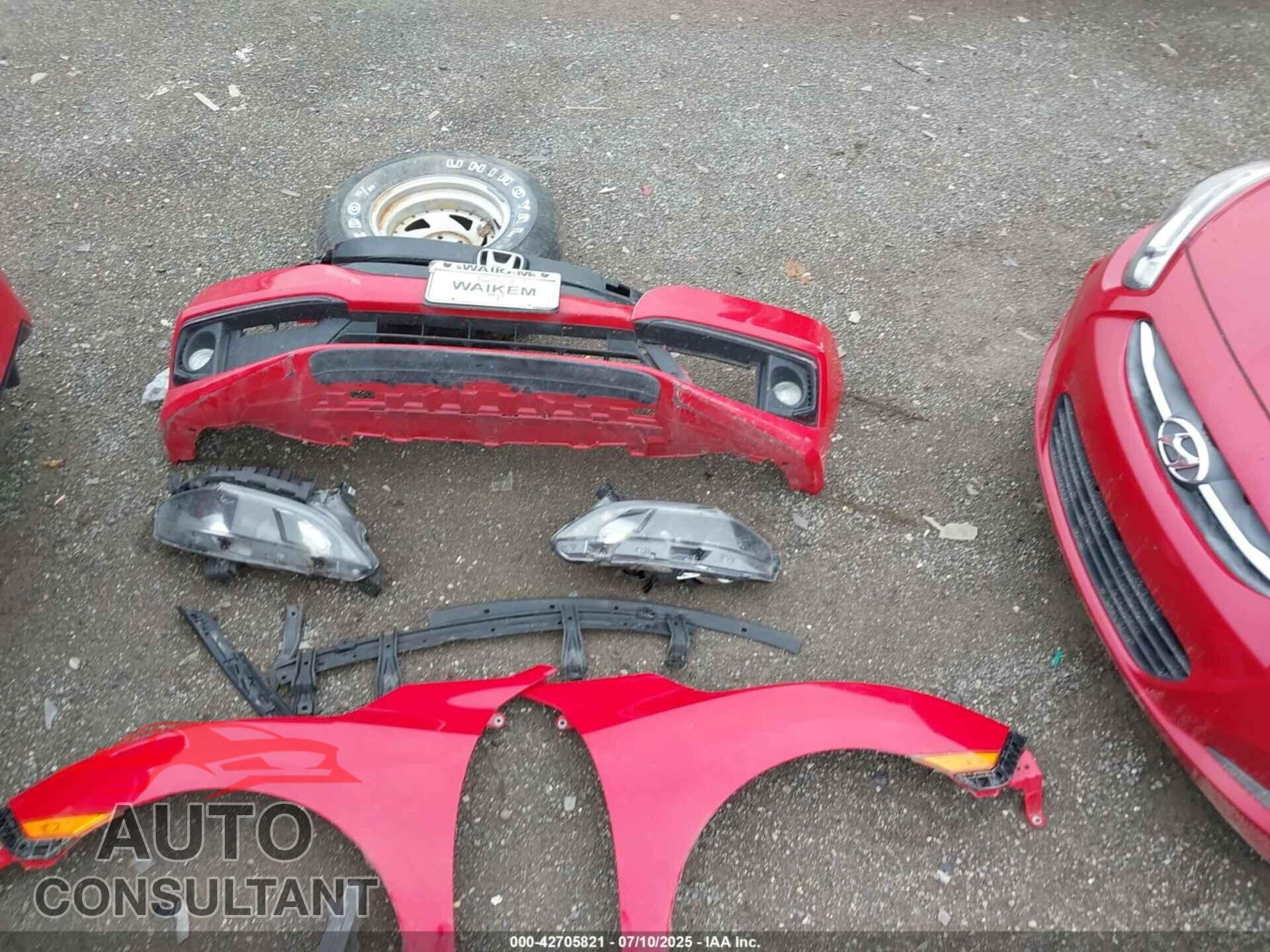 HONDA CIVIC 2019 - 2HGFC2F87KH506712