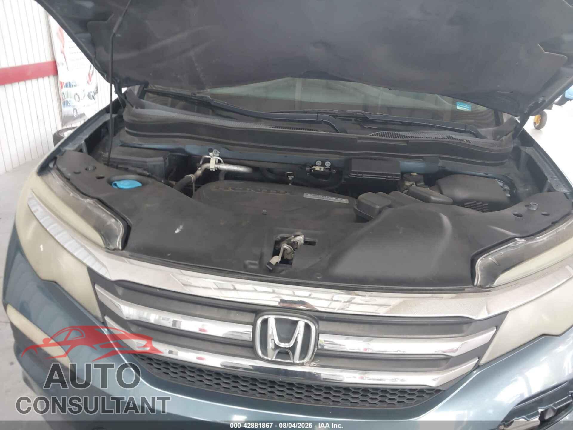 HONDA PILOT 2016 - 5FNYF5H51GB004875