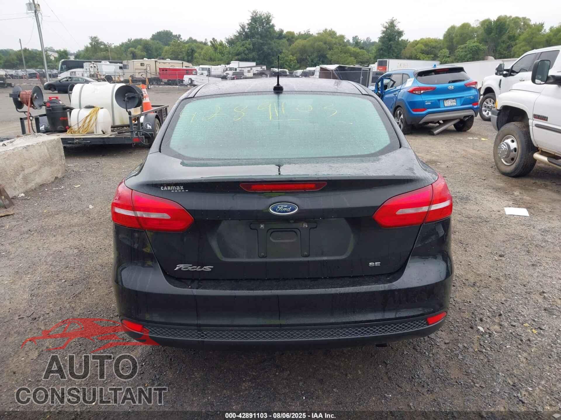 FORD FOCUS 2015 - 1FADP3F23FL285328