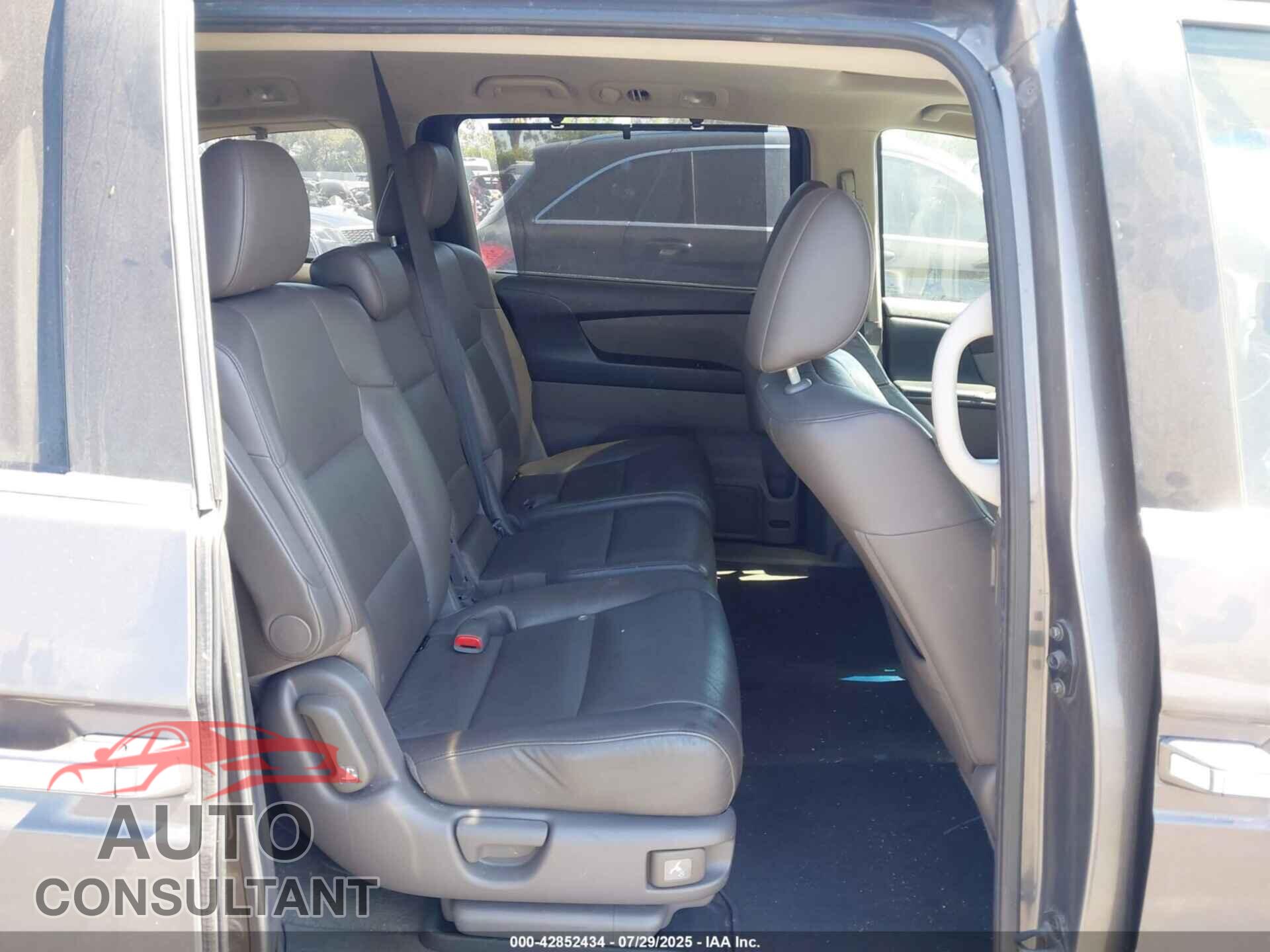 HONDA ODYSSEY 2013 - 5FNRL5H63DB088523