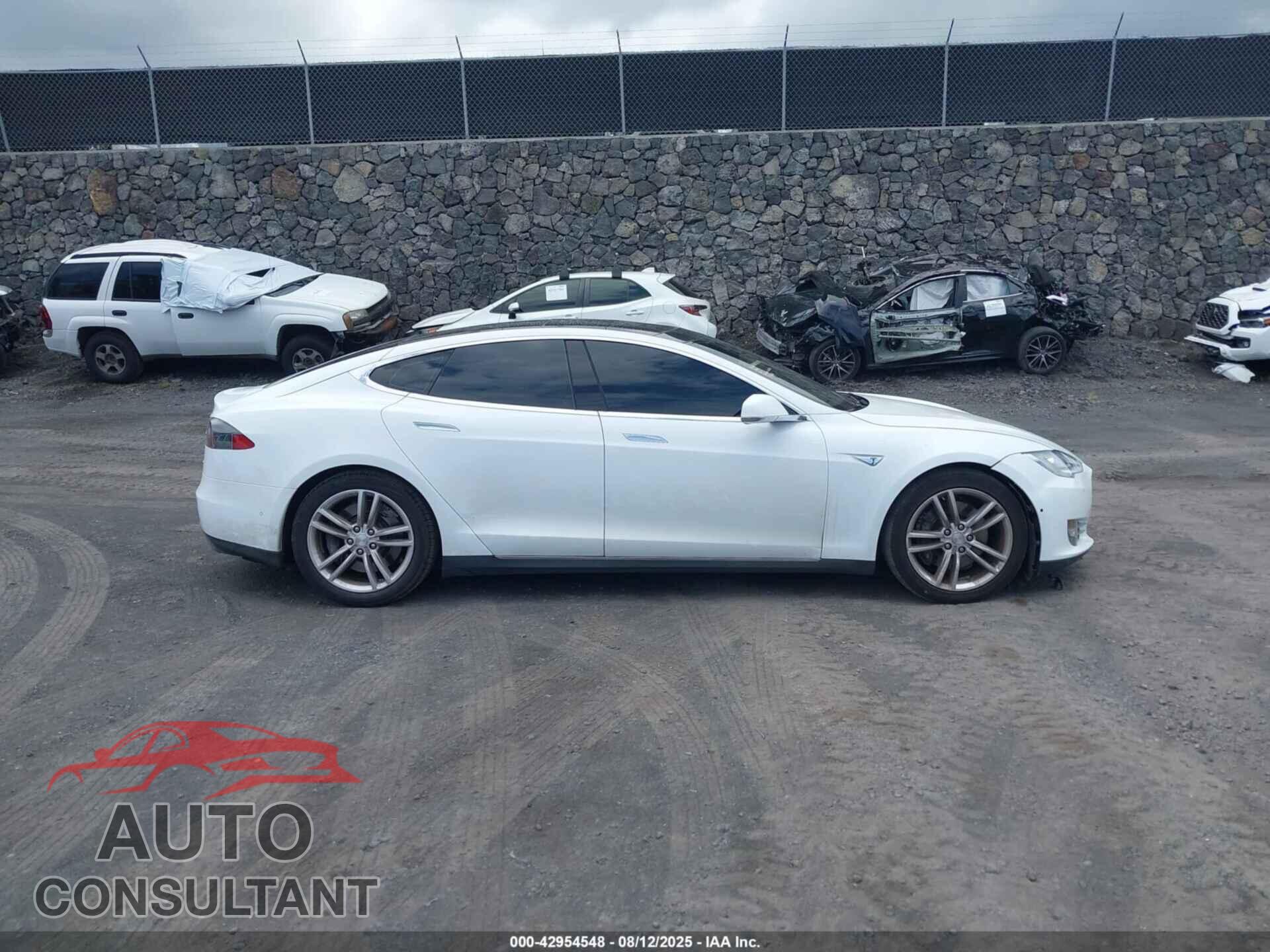 TESLA MODEL S 2015 - 5YJSA1S28FF098330