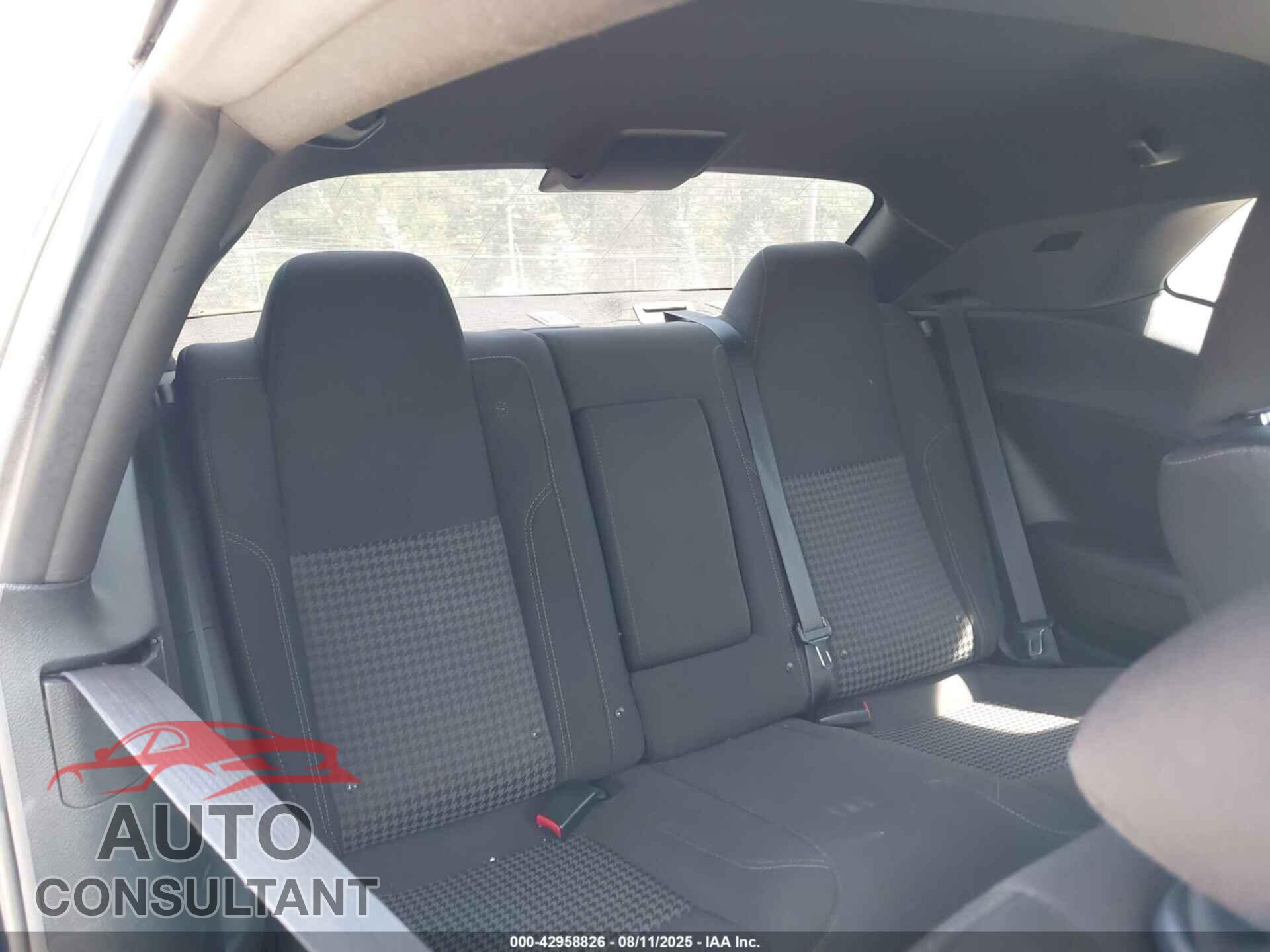 DODGE CHALLENGER 2015 - 2C3CDZAT9FH737320