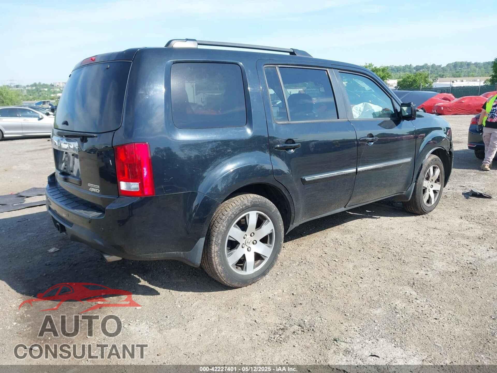 HONDA PILOT 2014 - 5FNYF4H93EB032767