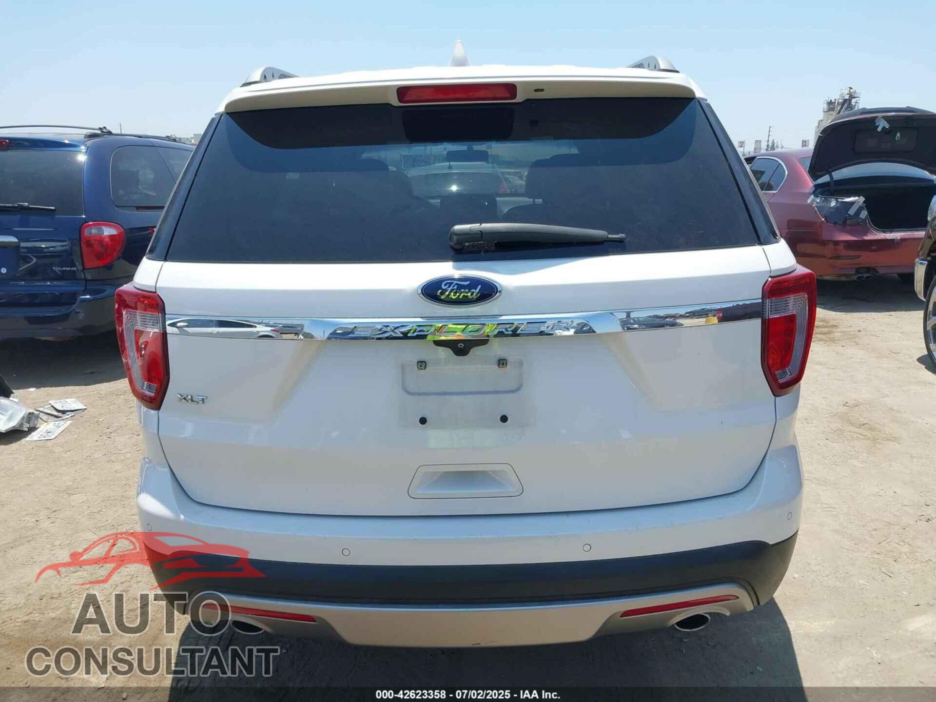 FORD EXPLORER 2017 - 1FM5K7D8XHGA33952