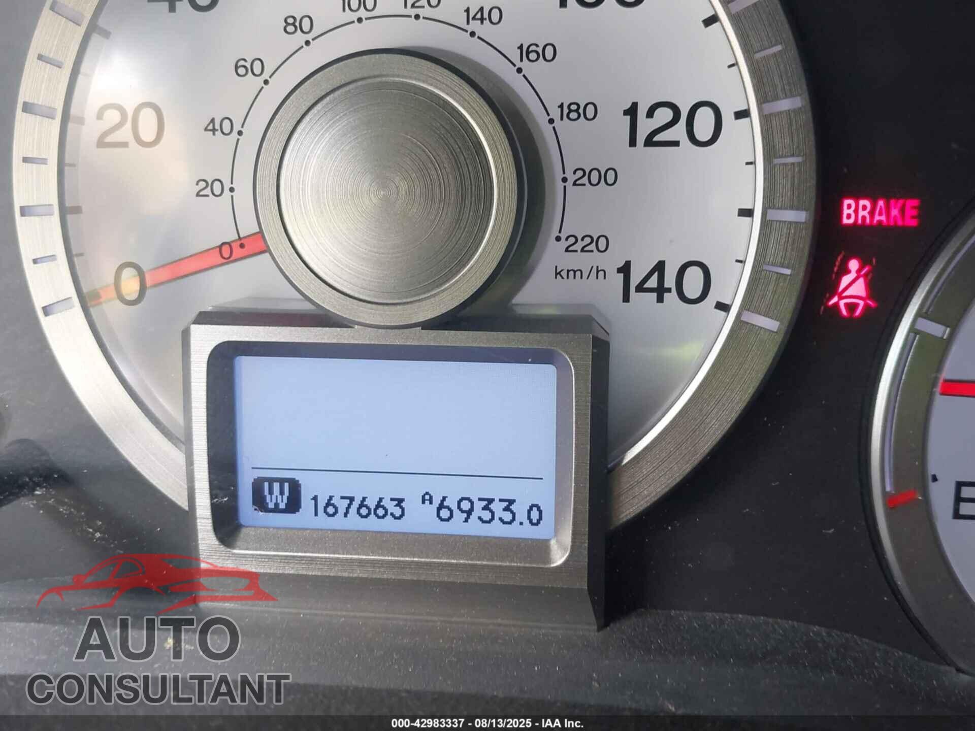 HONDA PILOT 2011 - 5FNYF4H97BB028586