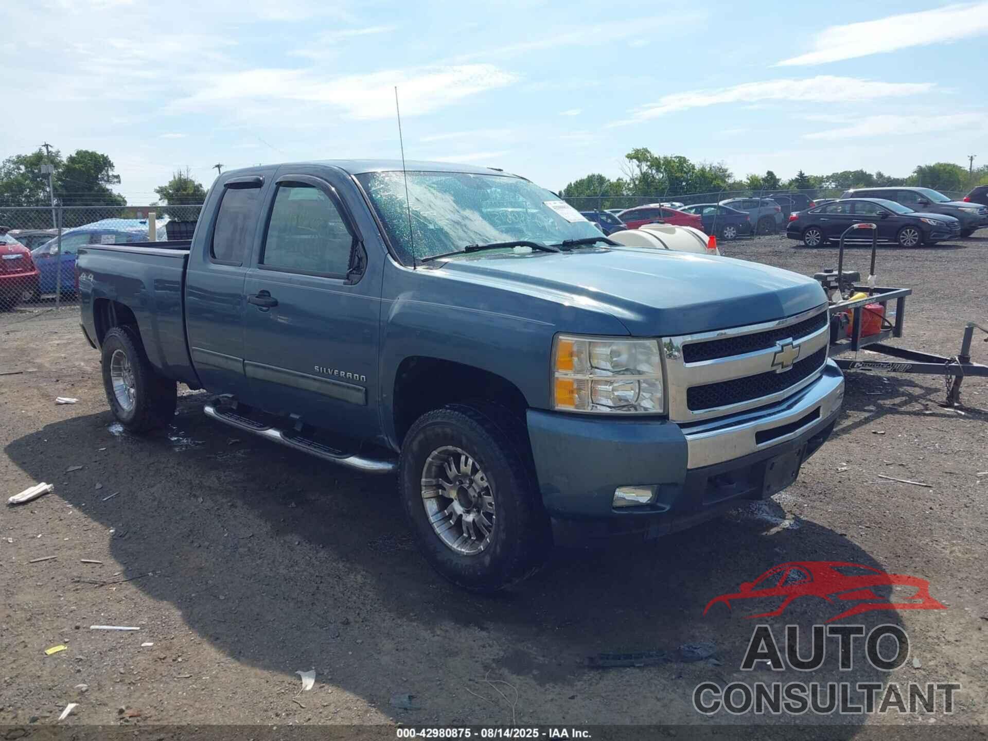 CHEVROLET SILVERADO 1500 2011 - 1GCRKSE30BZ143996