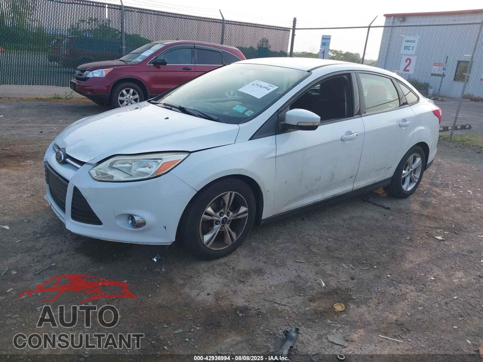 FORD FOCUS 2014 - 1FADP3F26EL263645