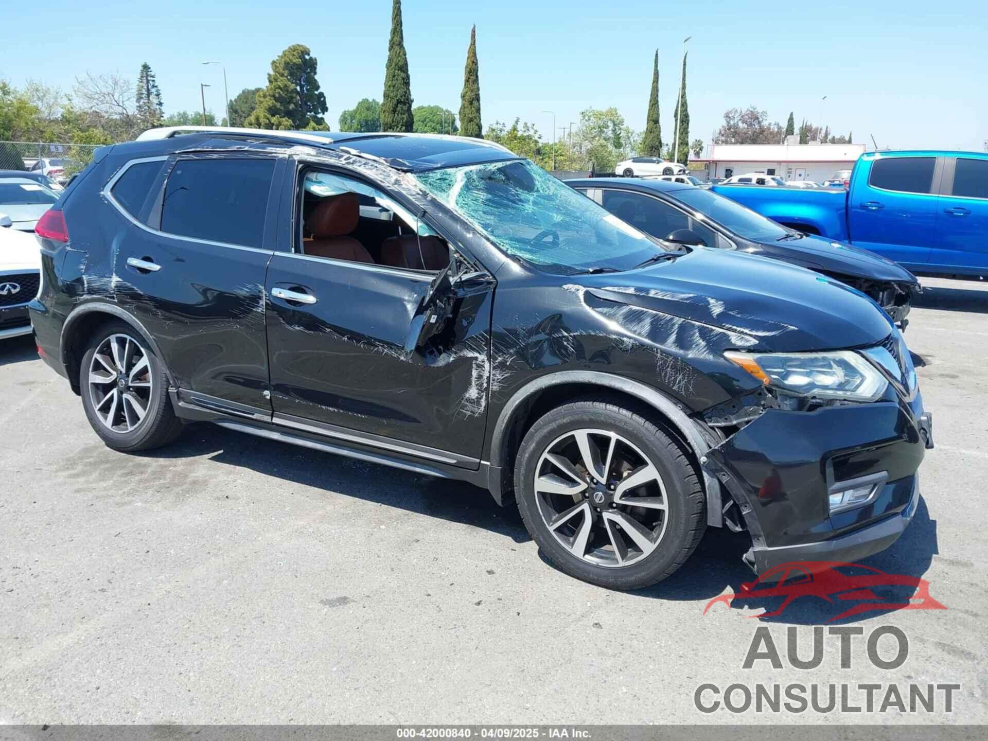 NISSAN ROGUE 2018 - JN8AT2MT0JW467398