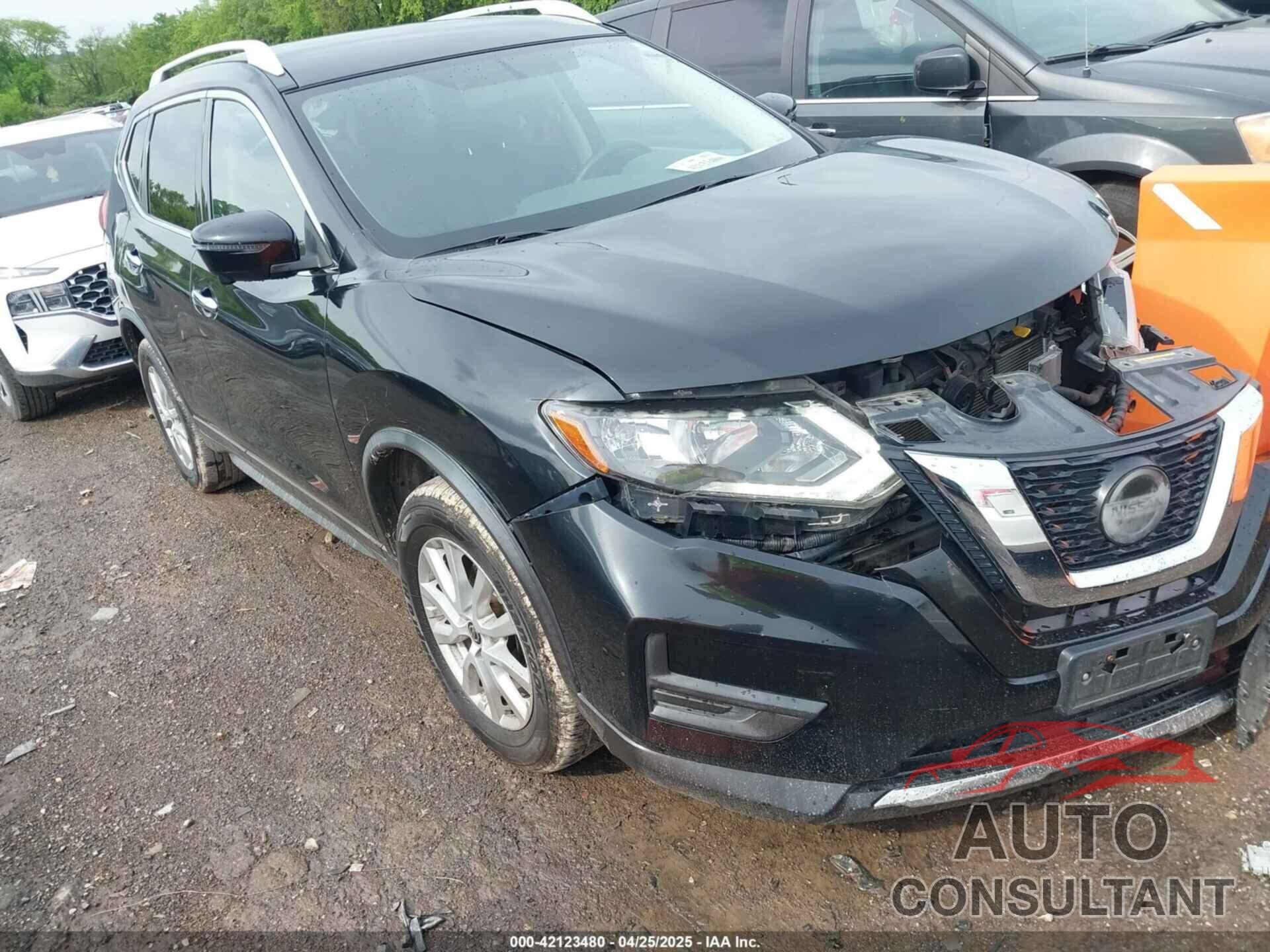 NISSAN ROGUE 2018 - JN8AT2MV7JW306600
