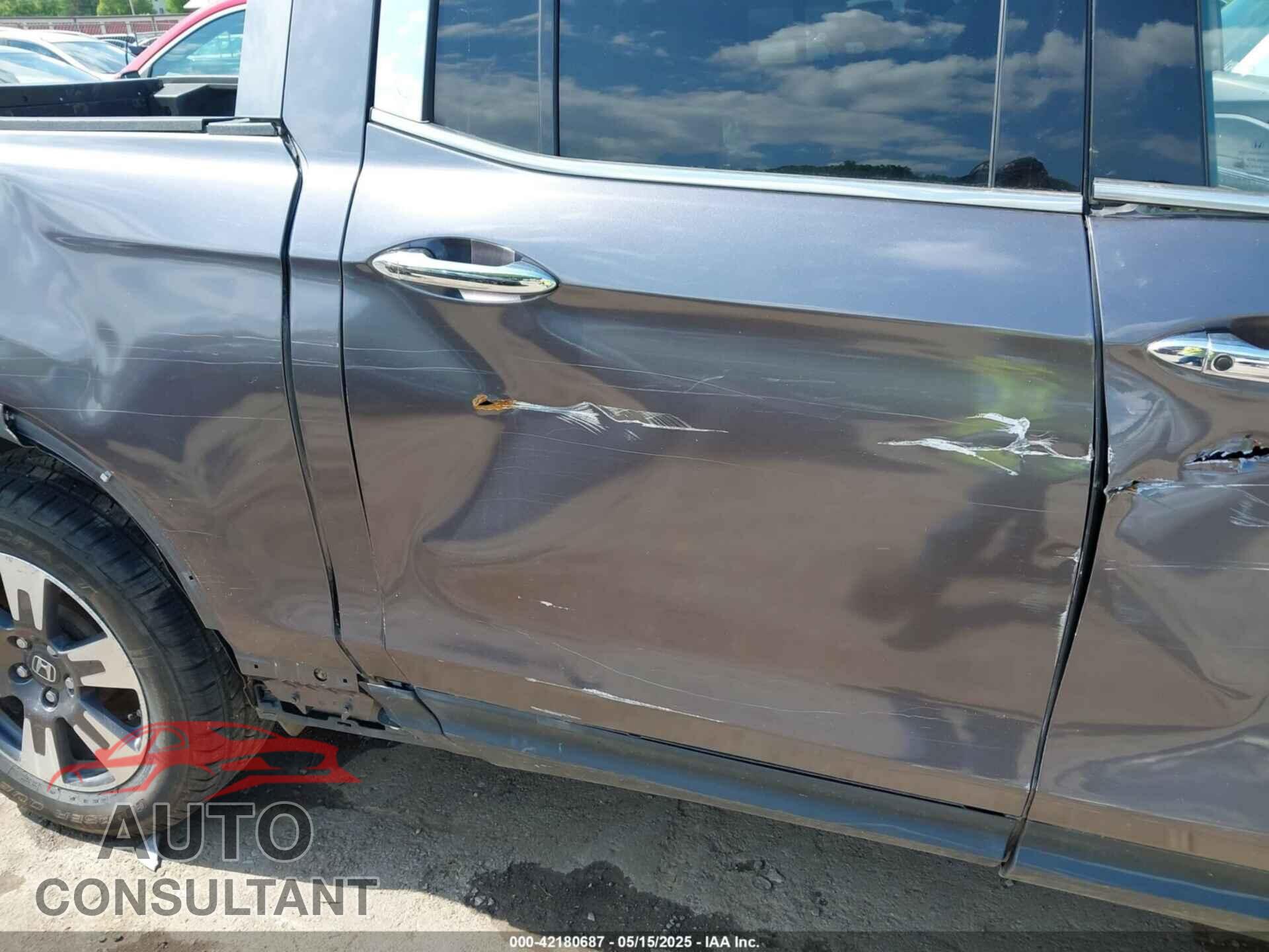 HONDA RIDGELINE 2018 - 5FPYK3F74JB004162