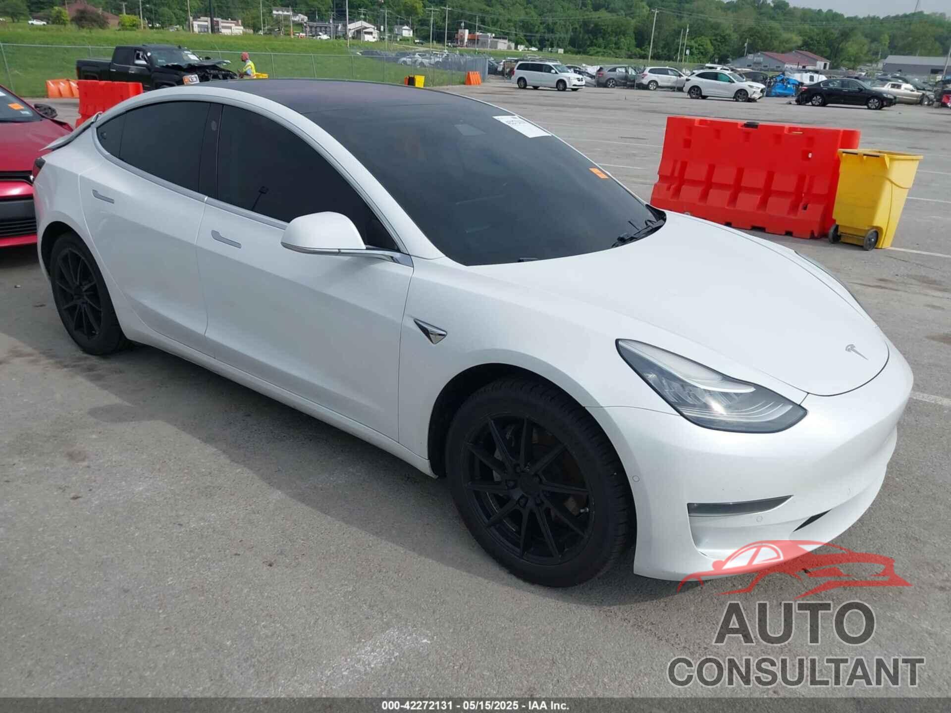 TESLA MODEL 3 2019 - 5YJ3E1EA0KF326701