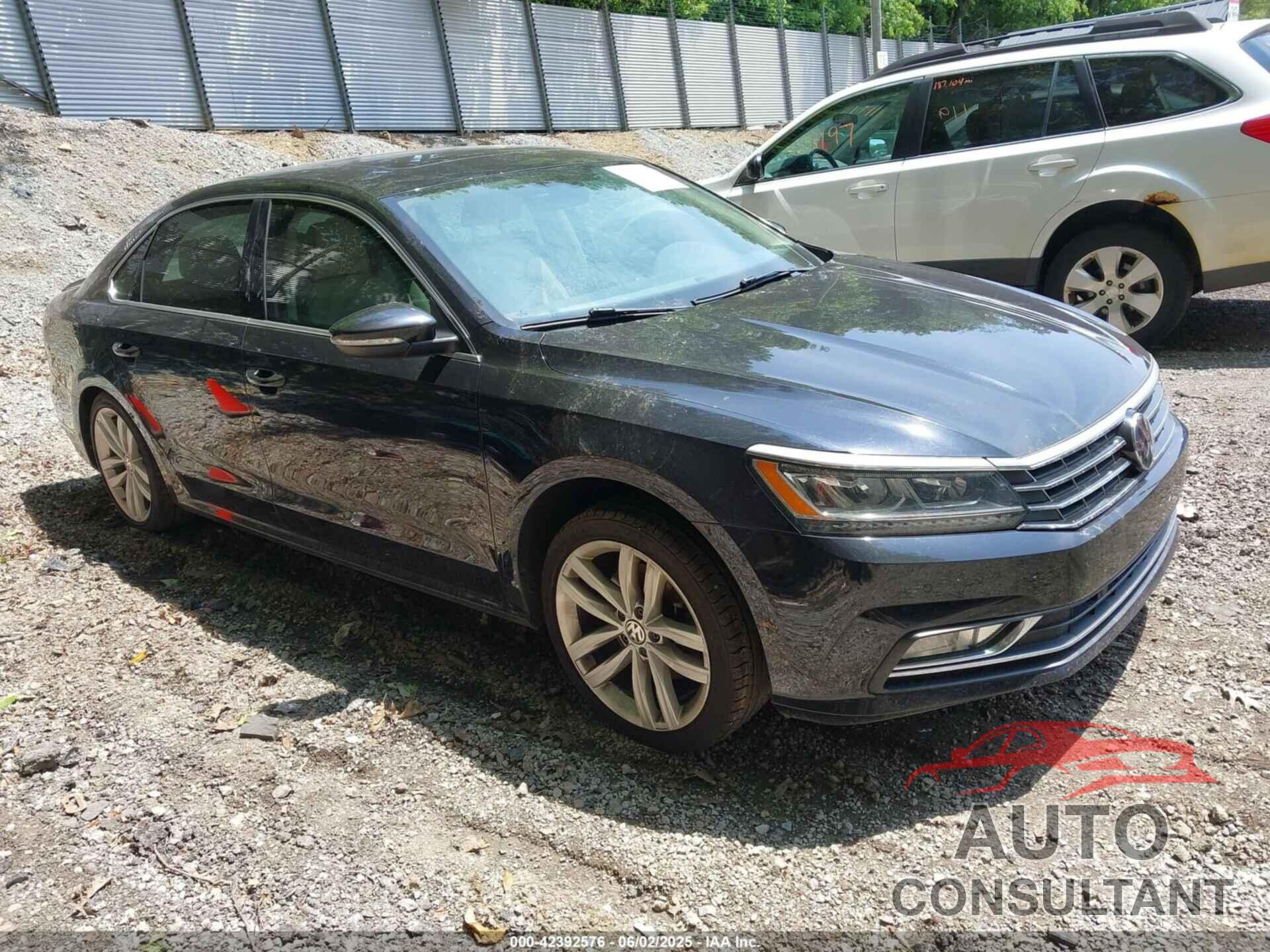 VOLKSWAGEN PASSAT 2018 - 1VWBA7A32JC015992