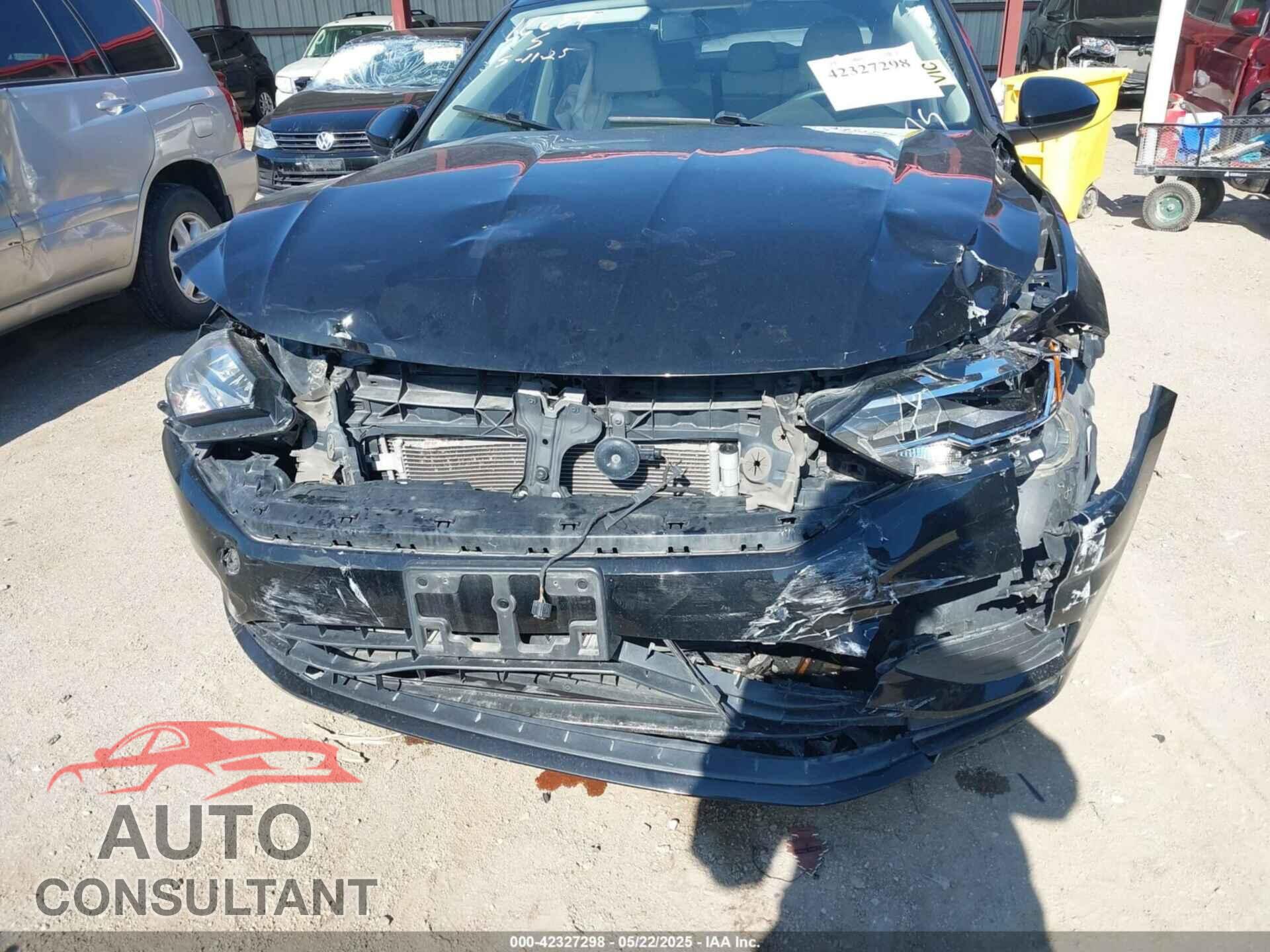 VOLKSWAGEN JETTA 2019 - 3VWCB7BU1KM235505