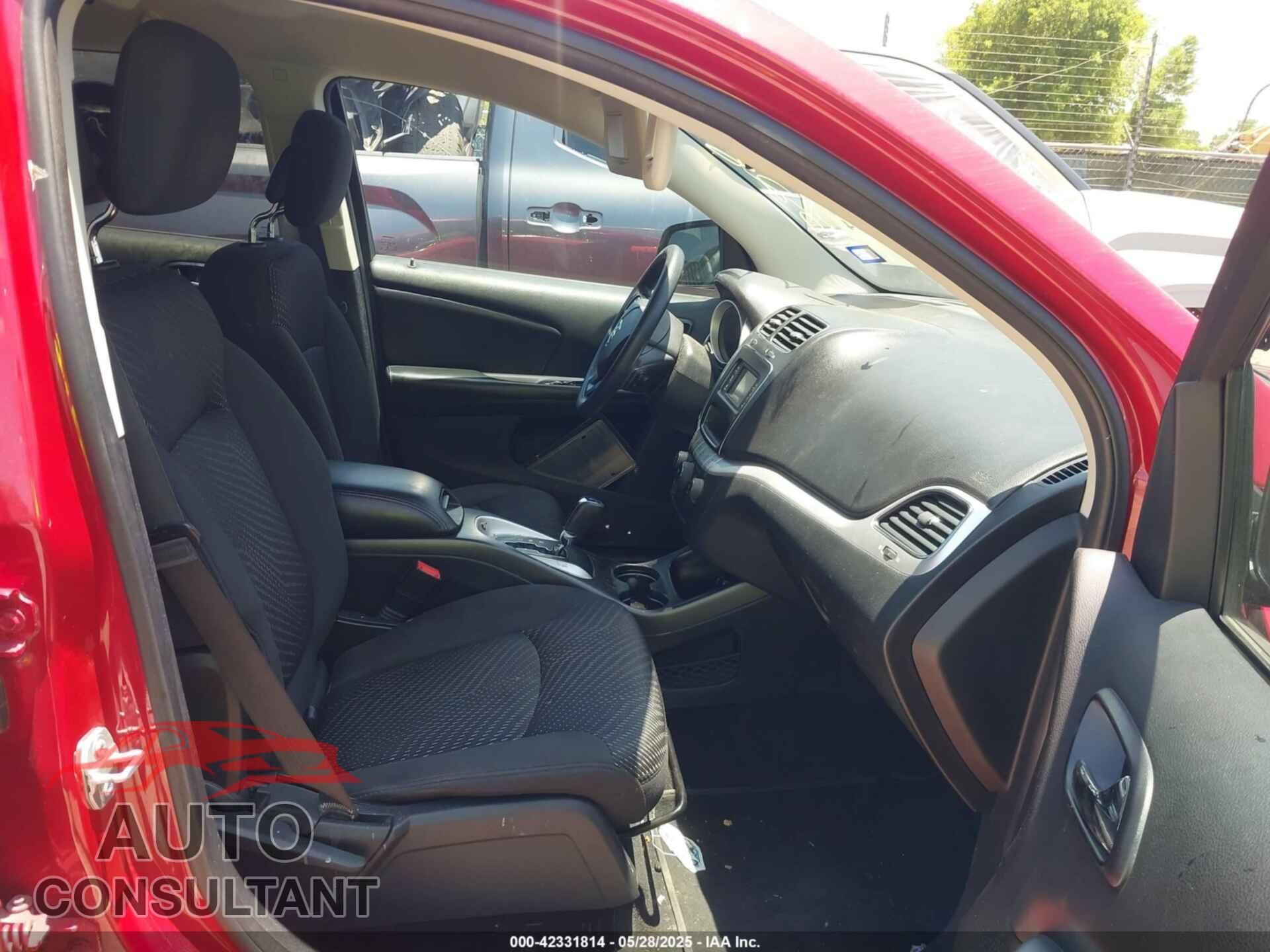 DODGE JOURNEY 2015 - 3C4PDCBG8FT697038