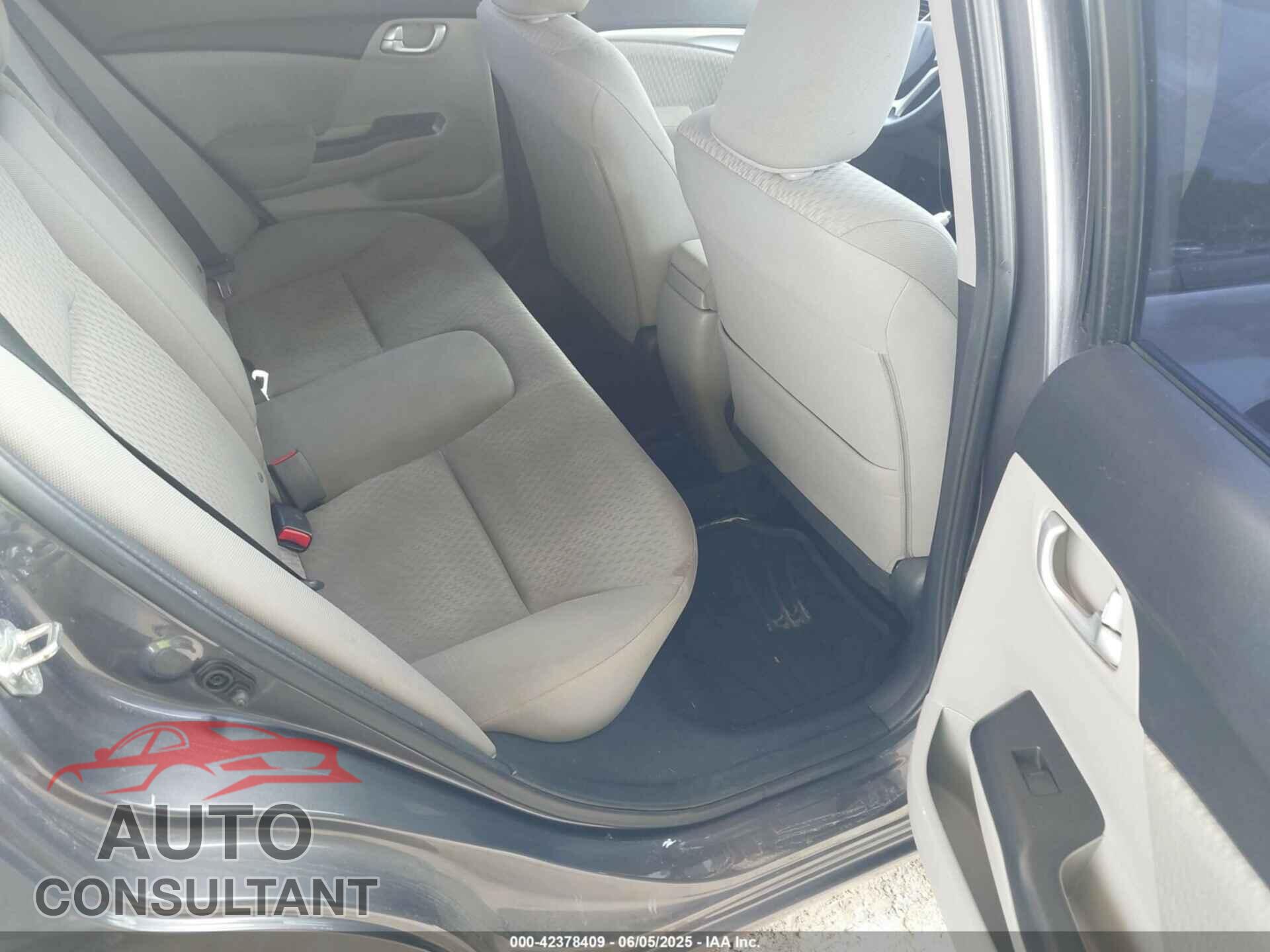 HONDA CIVIC 2015 - 19XFB2F8XFE047596