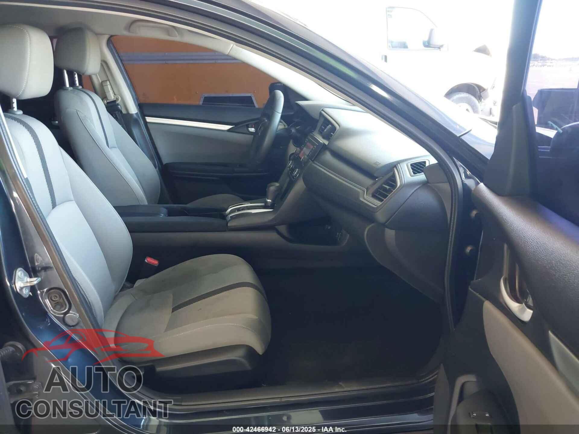 HONDA CIVIC 2017 - 2HGFC2F56HH577415