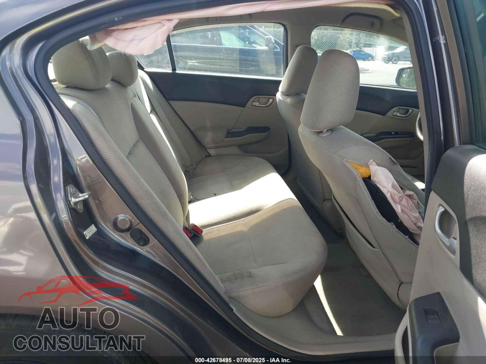 HONDA CIVIC 2012 - 19XFB2F51CE074185
