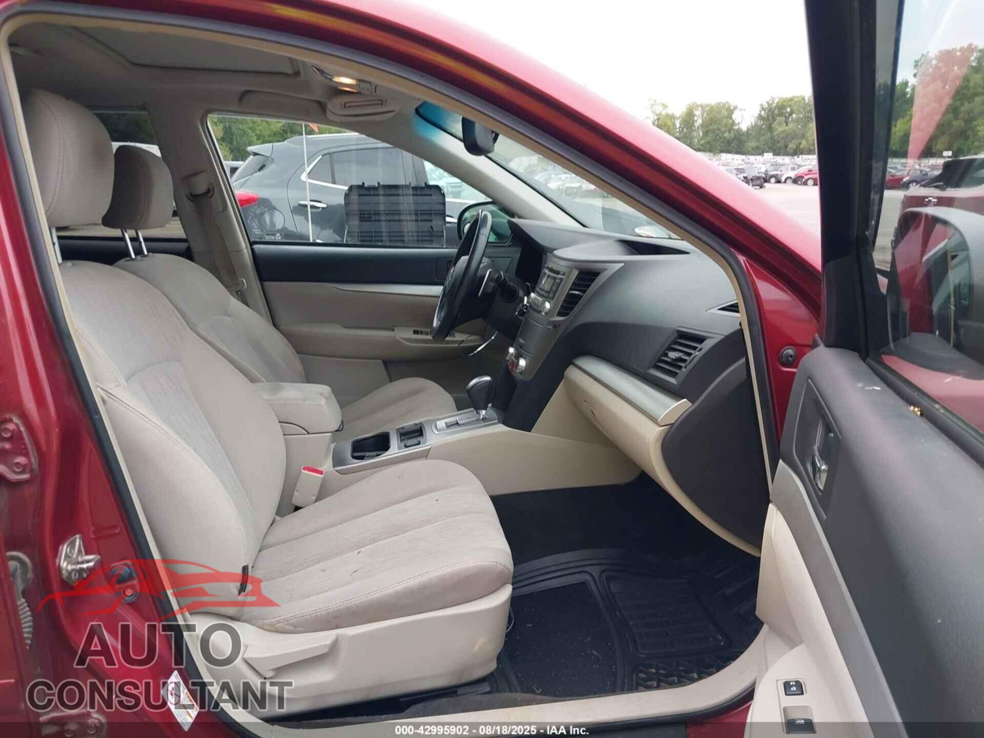 SUBARU OUTBACK 2013 - 4S4BRBGC9D3214916