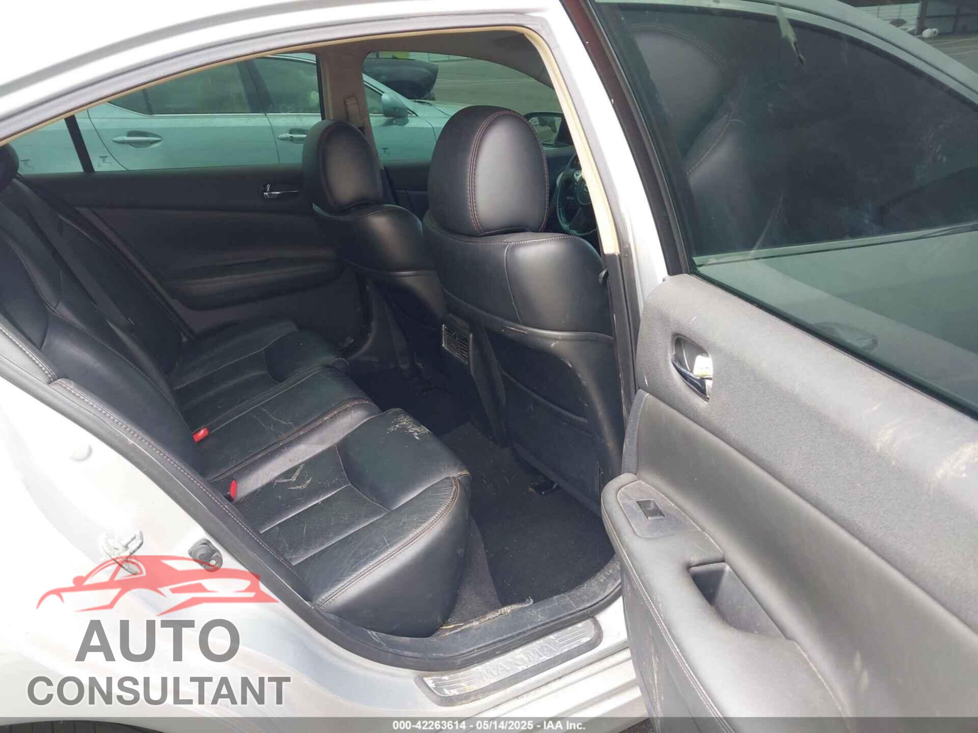 NISSAN MAXIMA 2011 - 1N4AA5AP2BC851816