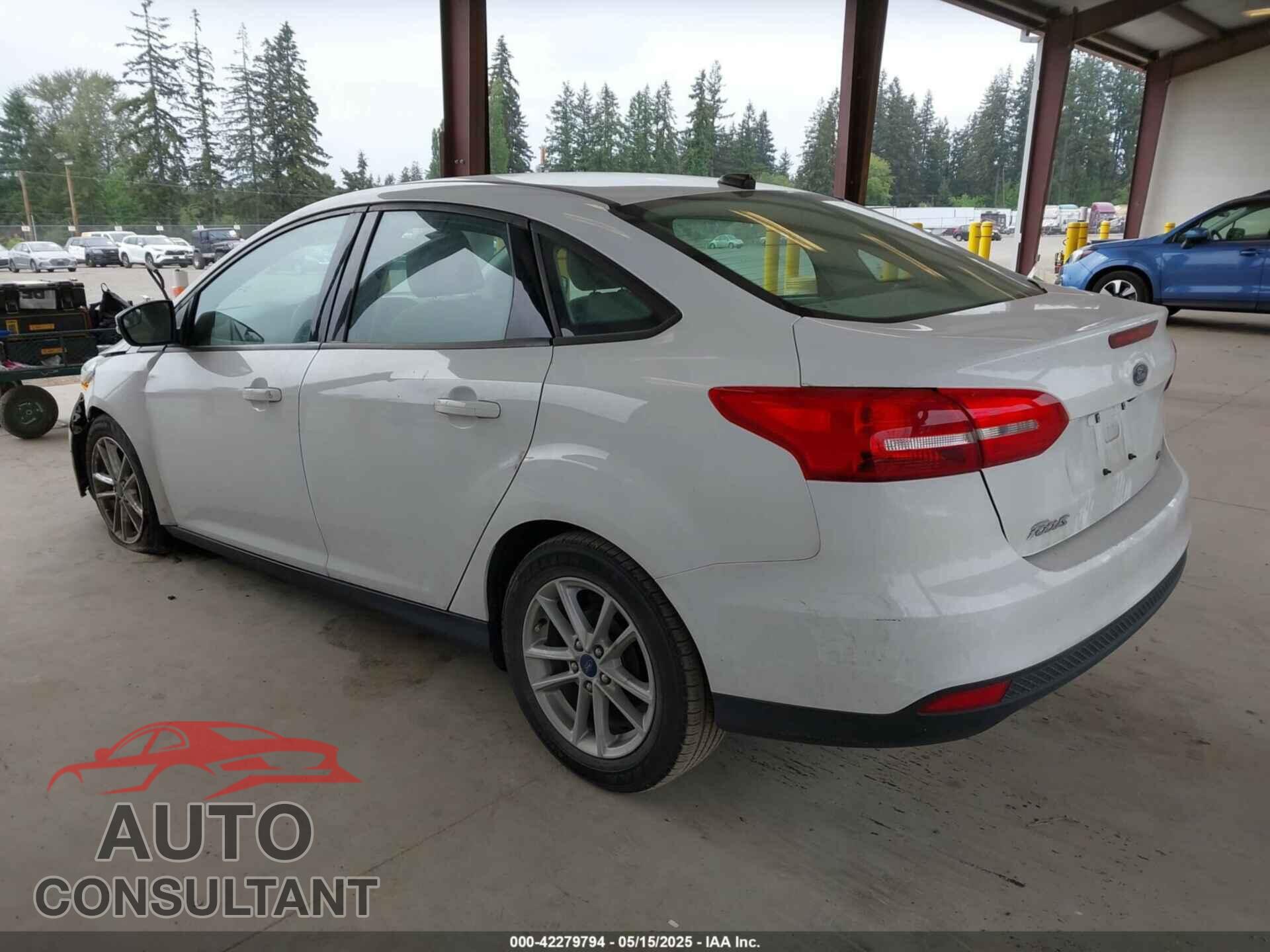 FORD FOCUS 2017 - 1FADP3F23HL337317