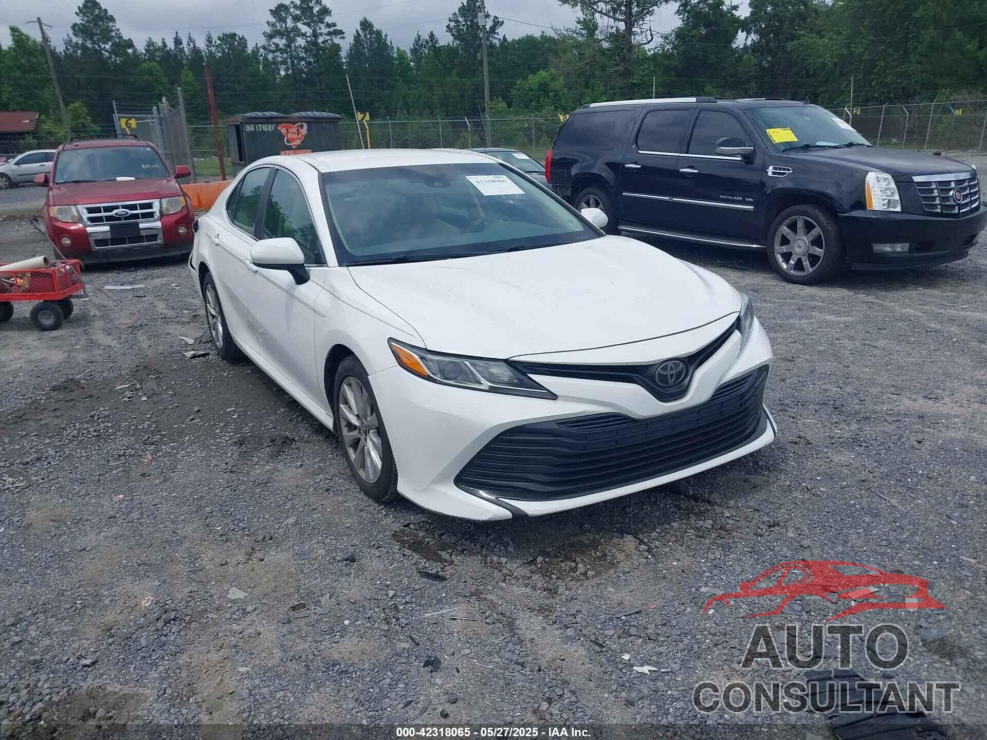 TOYOTA CAMRY 2018 - 4T1B11HK0JU030431