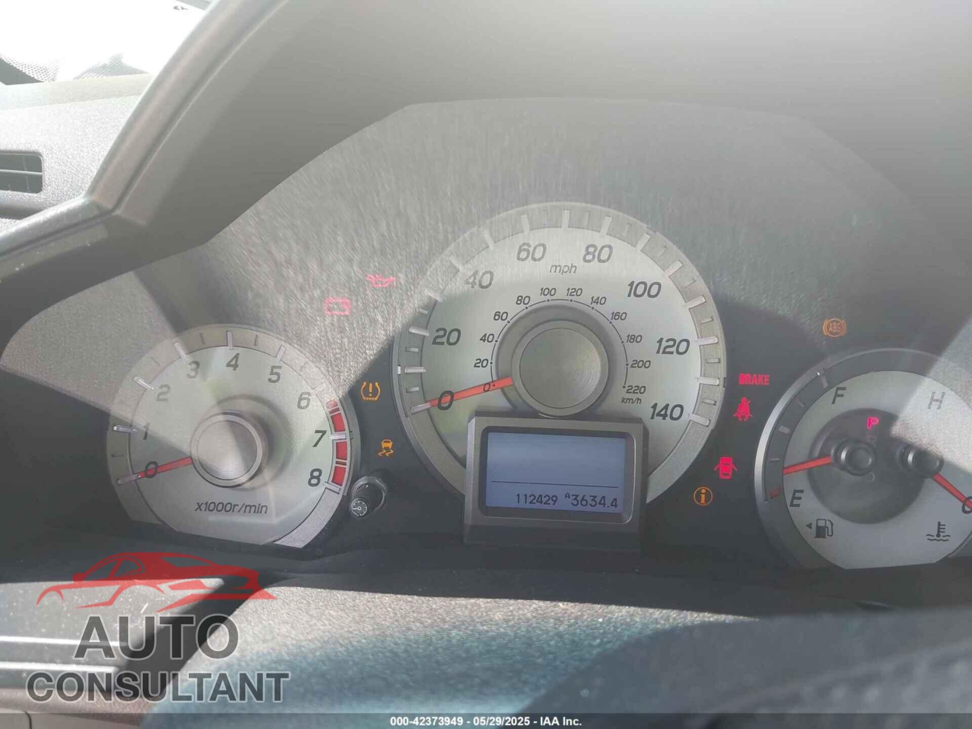 HONDA PILOT 2015 - 5FNYF3H94FB024267