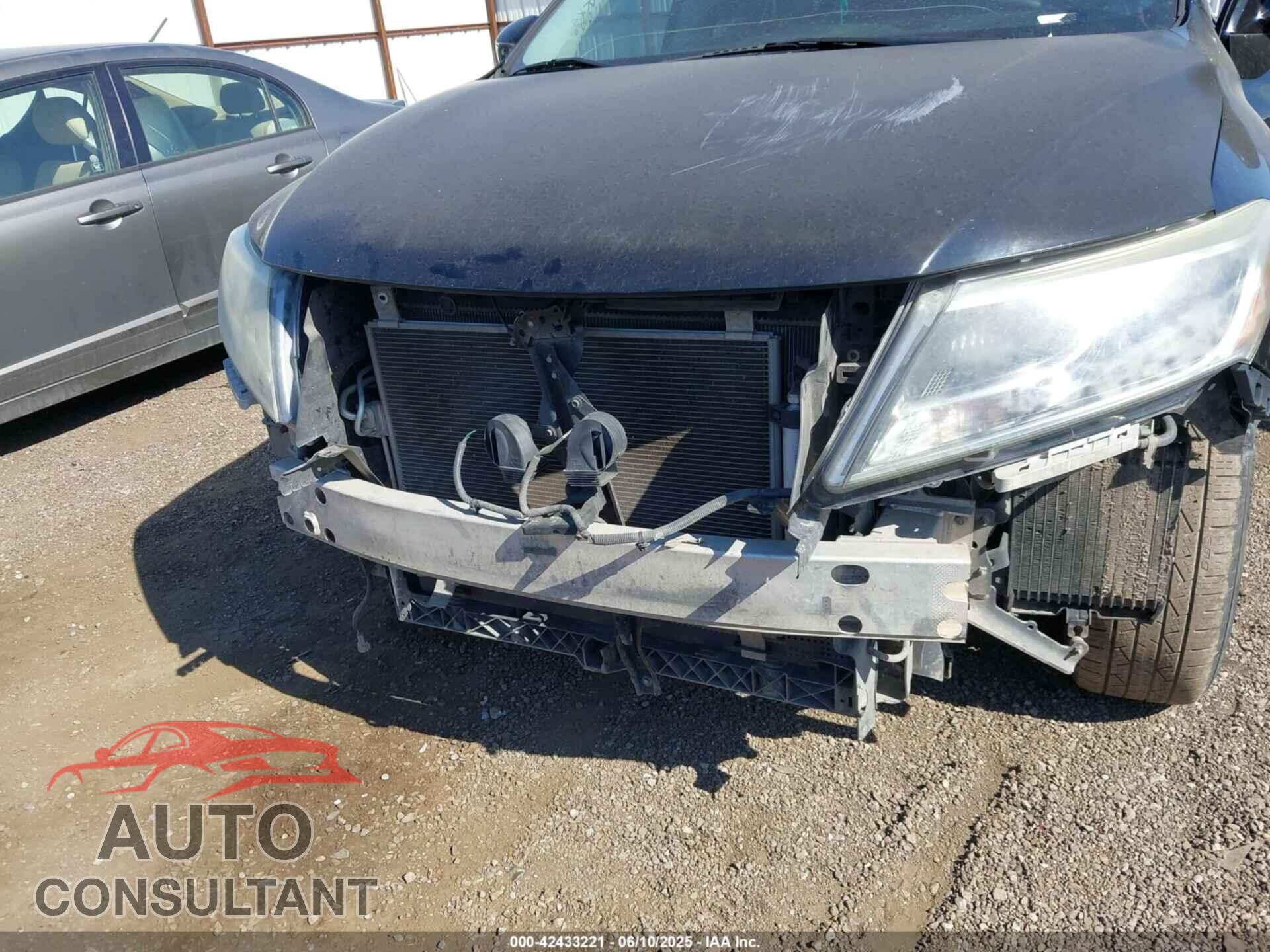 NISSAN PATHFINDER 2014 - 5N1AR2MM9EC729747