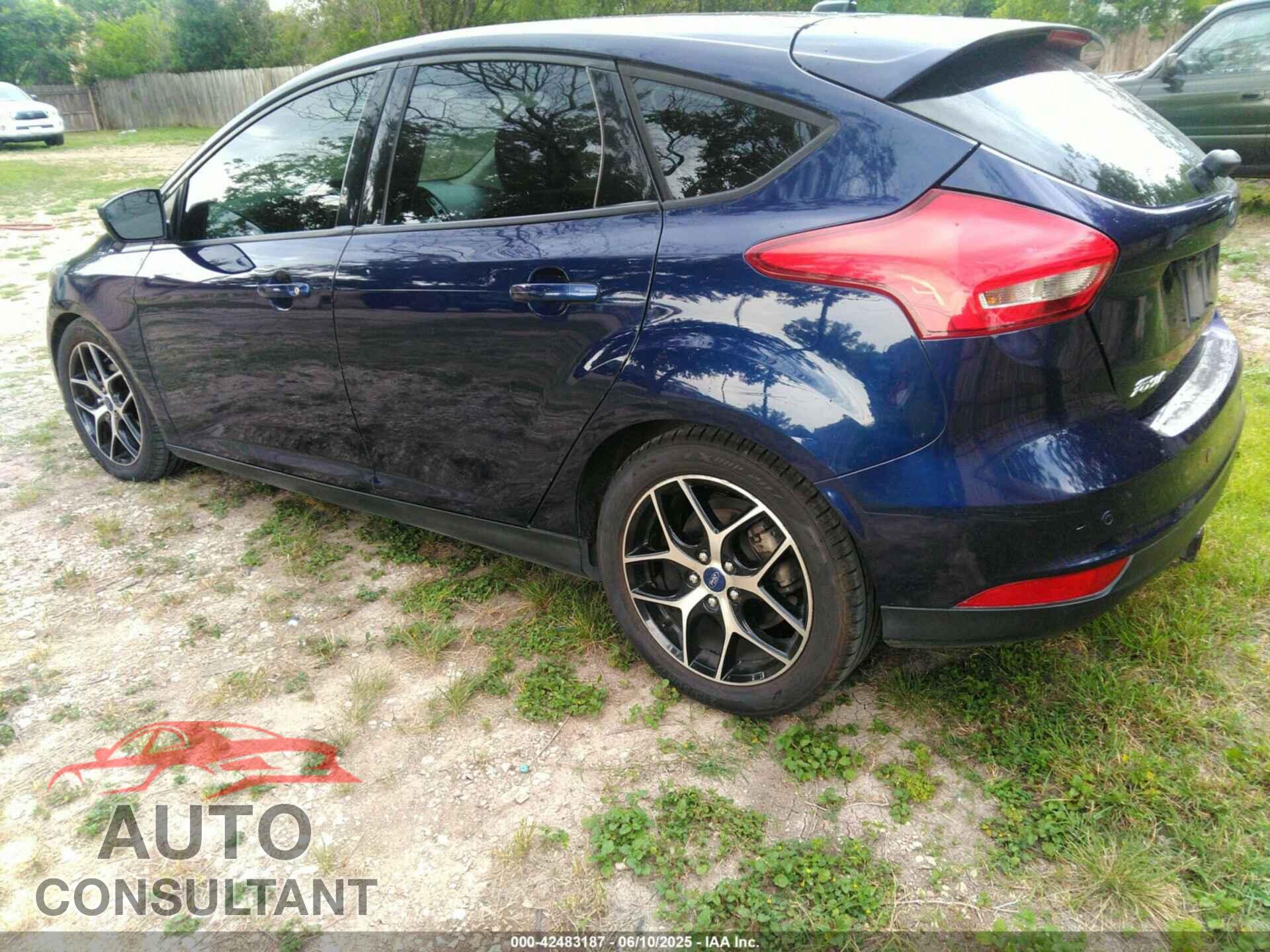 FORD FOCUS 2017 - 1FADP3M2XHL214293