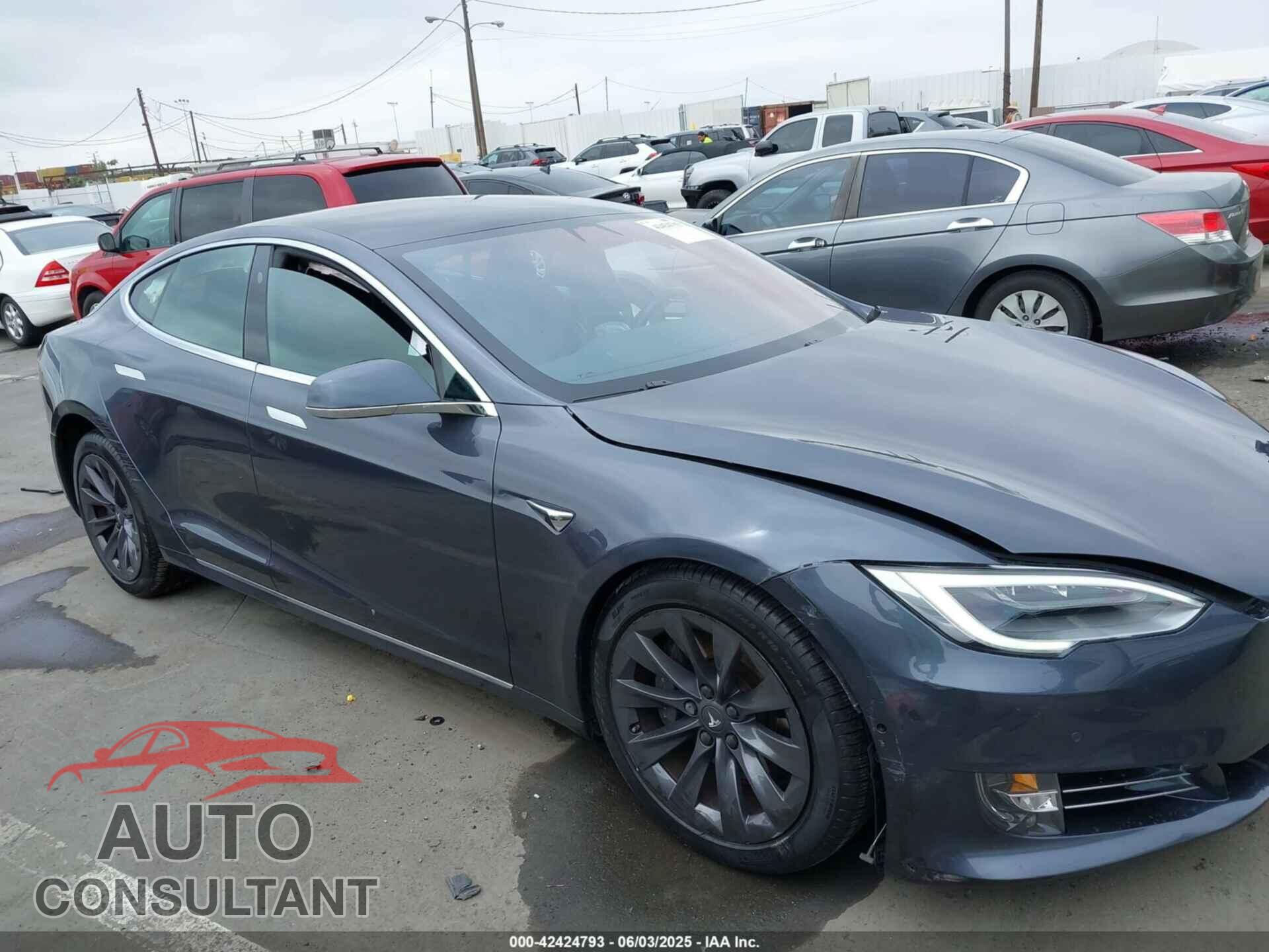 TESLA MODEL S 2017 - 5YJSA1E20HF228681