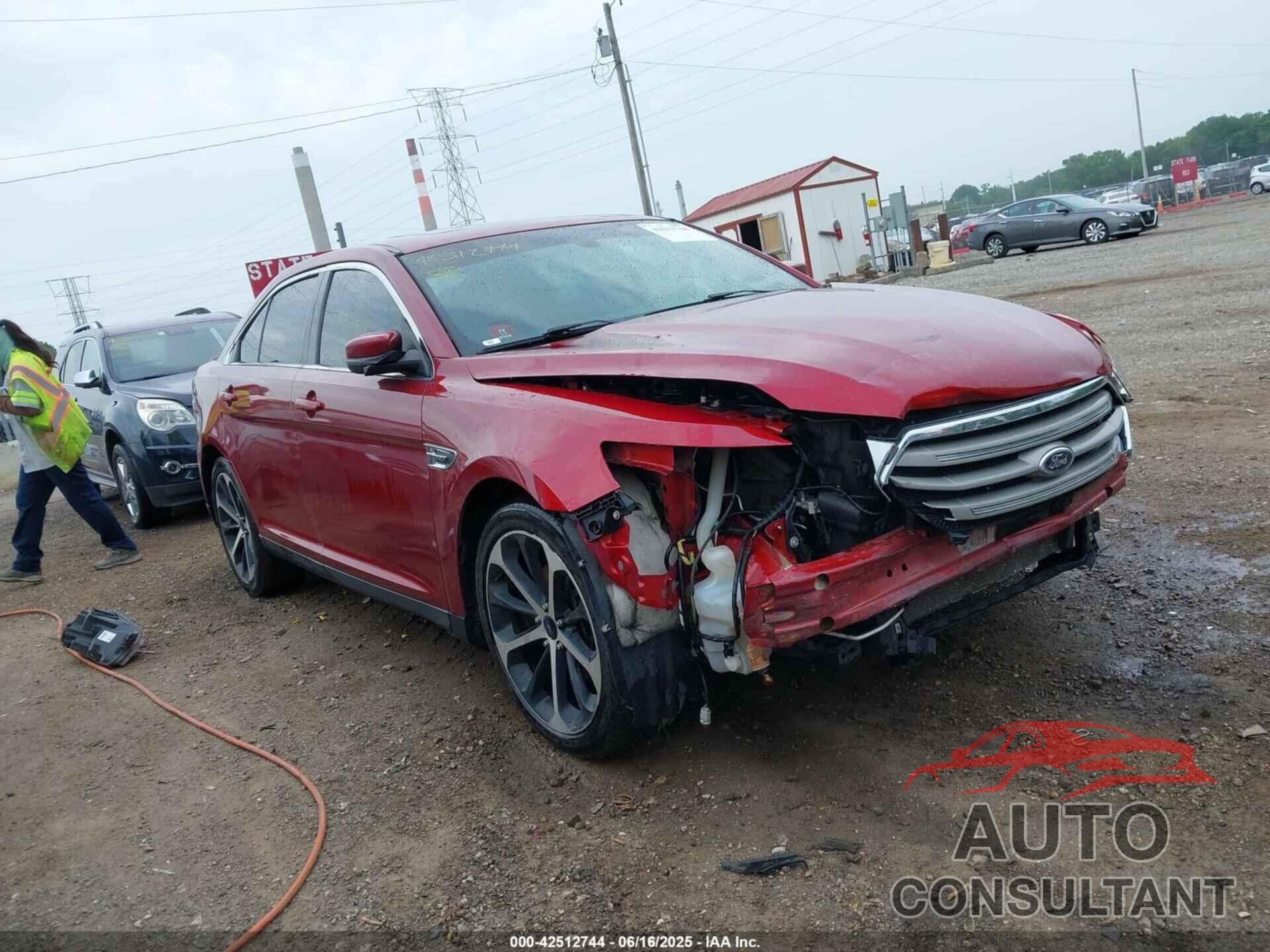 FORD TAURUS 2016 - 1FAHP2E84GG124630