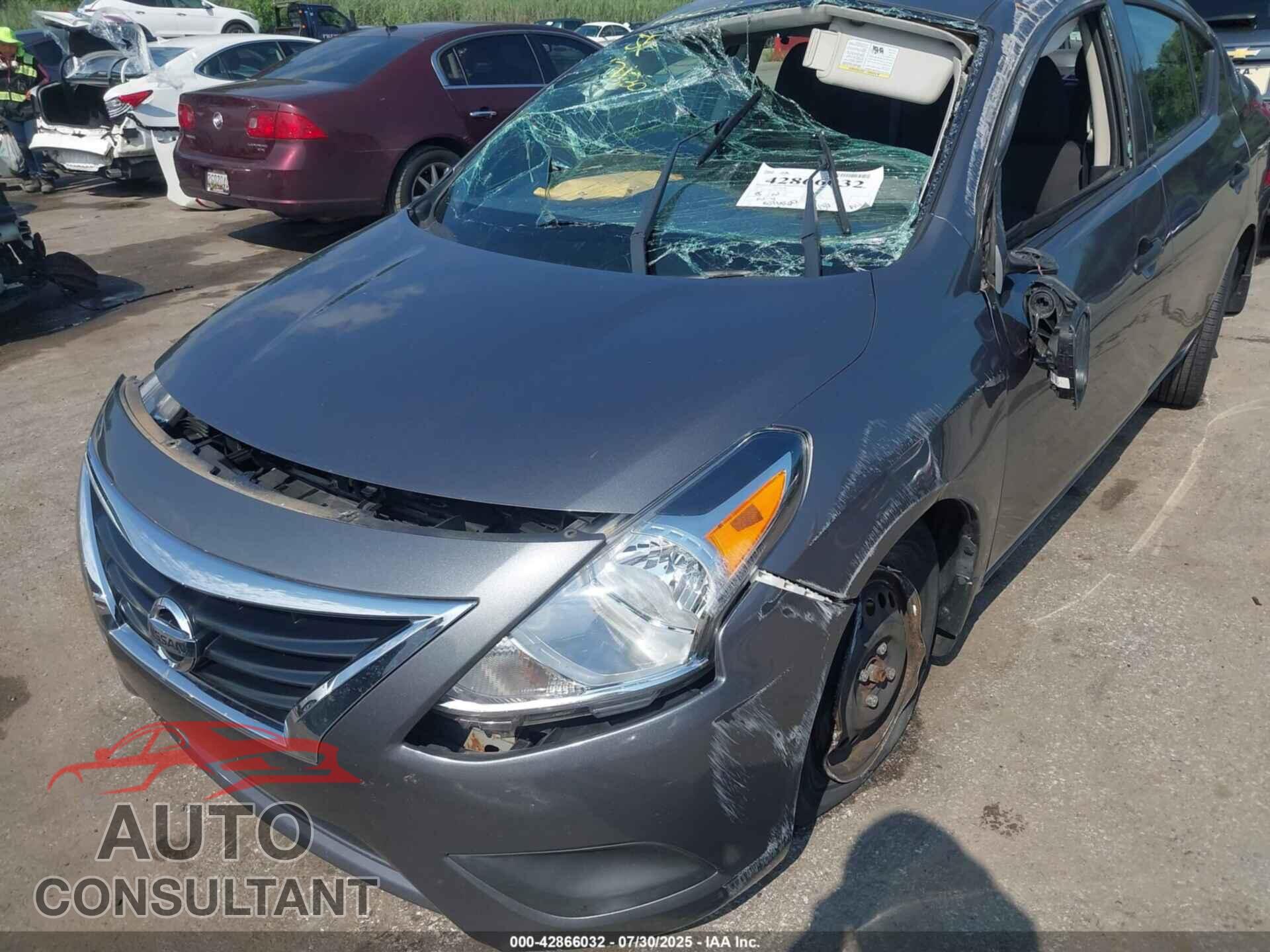 NISSAN VERSA 2019 - 3N1CN7AP3KL879280