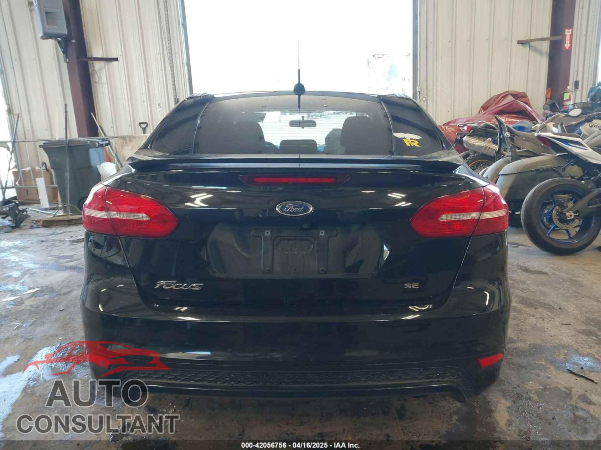FORD FOCUS 2015 - 1FADP3F22FL211401