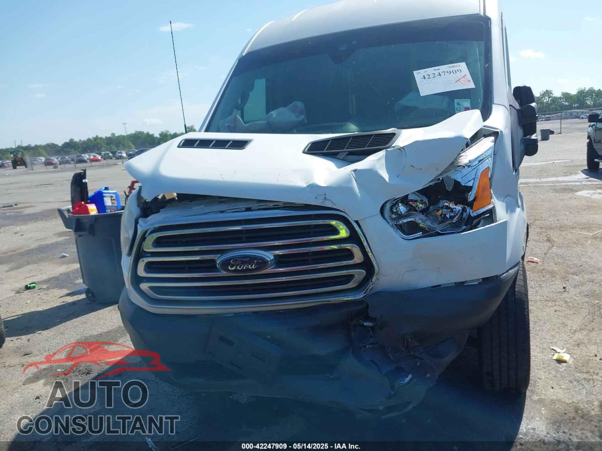 FORD TRANSIT-150 2017 - 1FTYE2CM6HKB32372