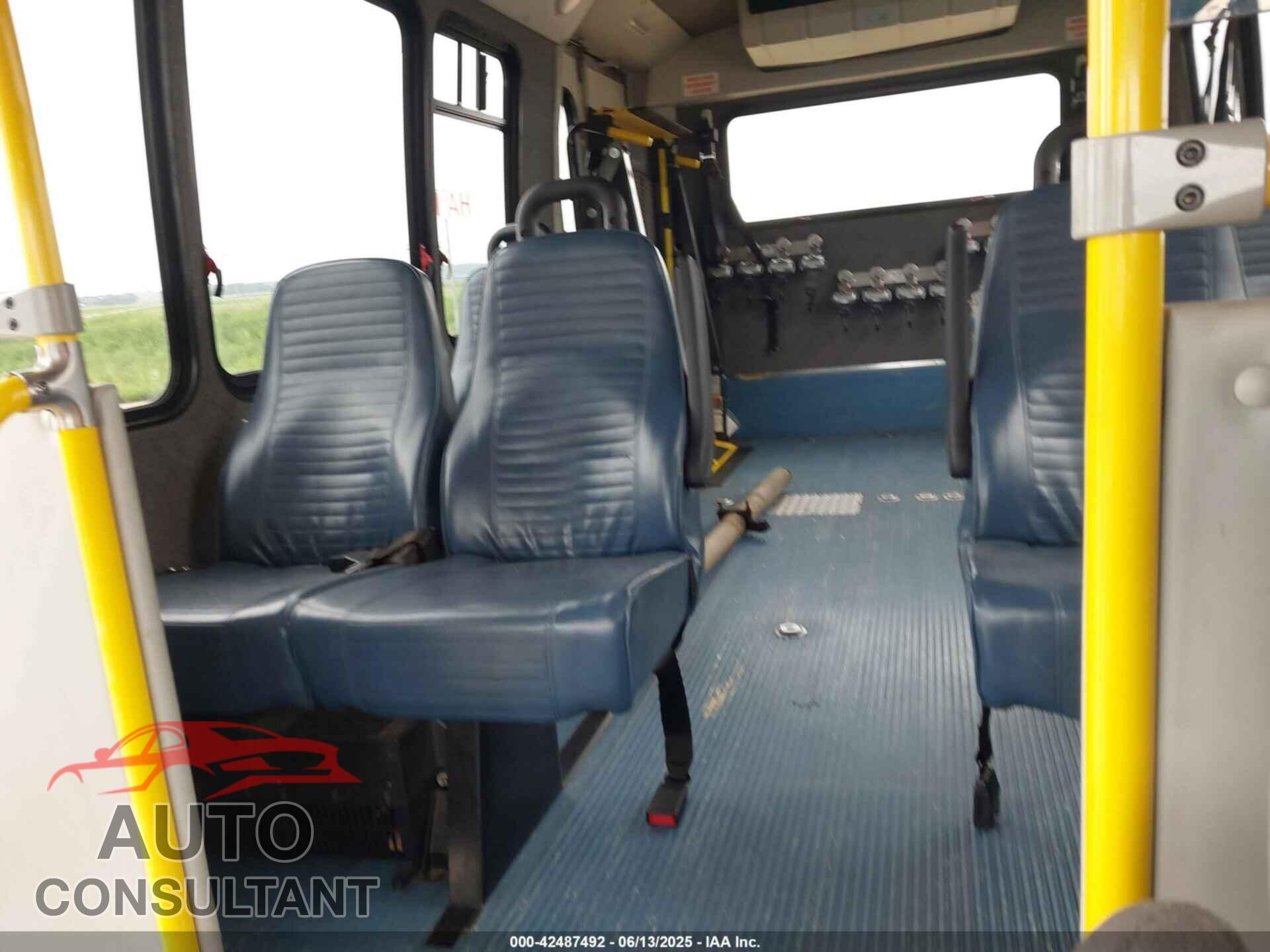 FORD E-450 CUTAWAY 2019 - 1FDFE4FS8KDC56132