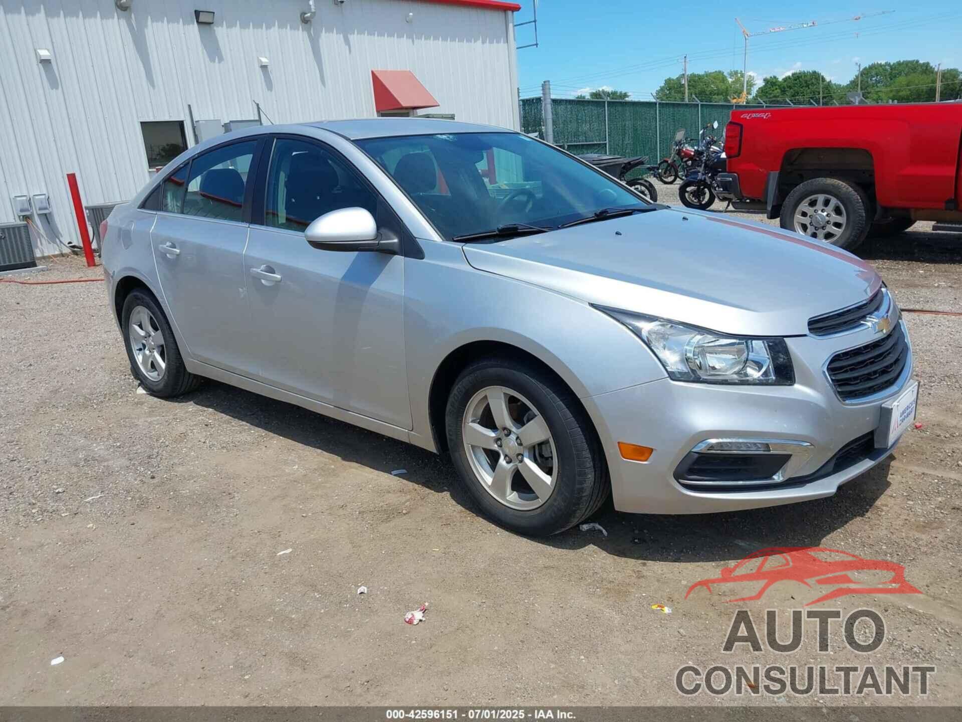 CHEVROLET CRUZE 2015 - 1G1PC5SB9F7152501
