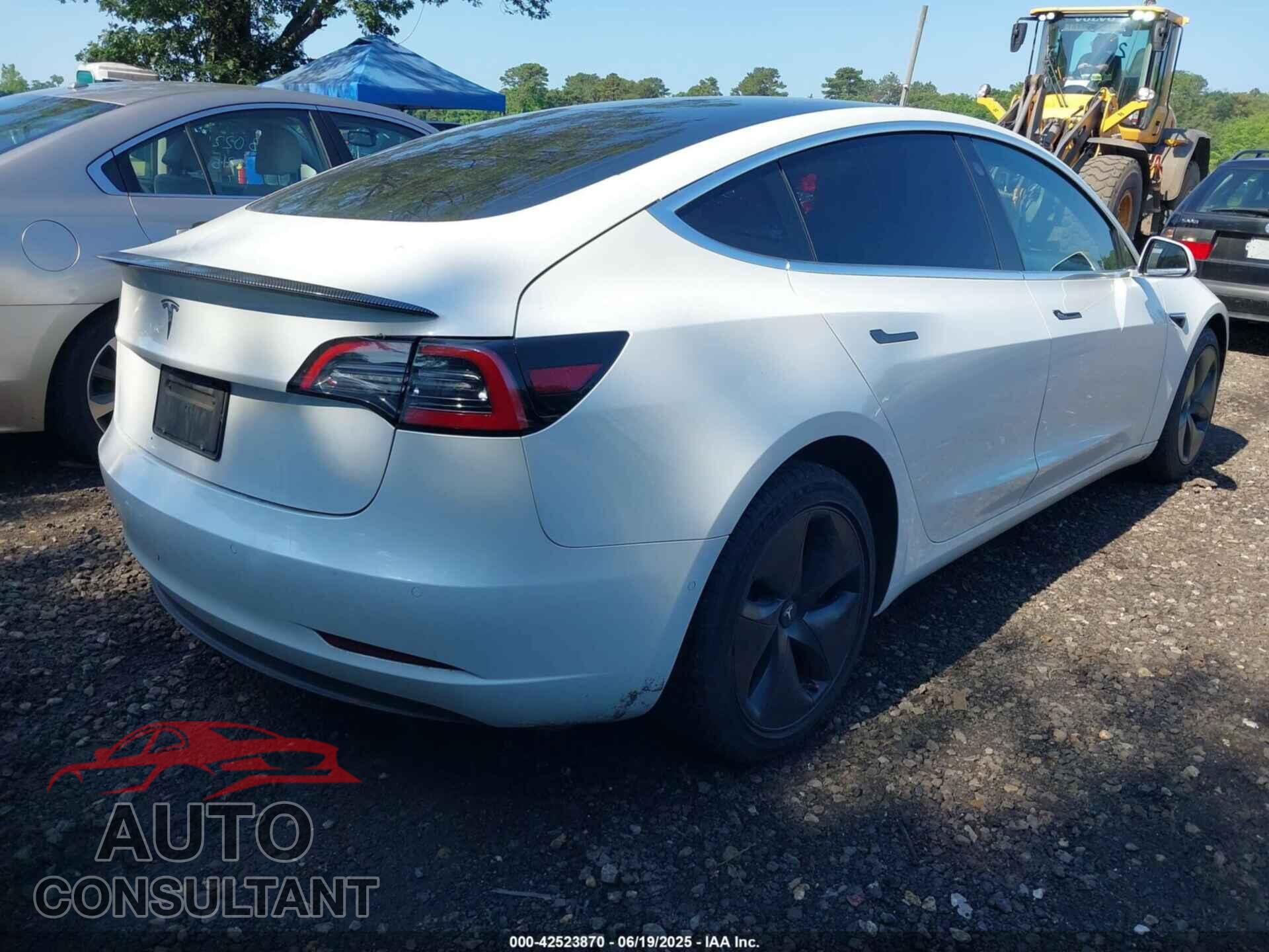 TESLA MODEL 3 2020 - 5YJ3E1EA7LF747106