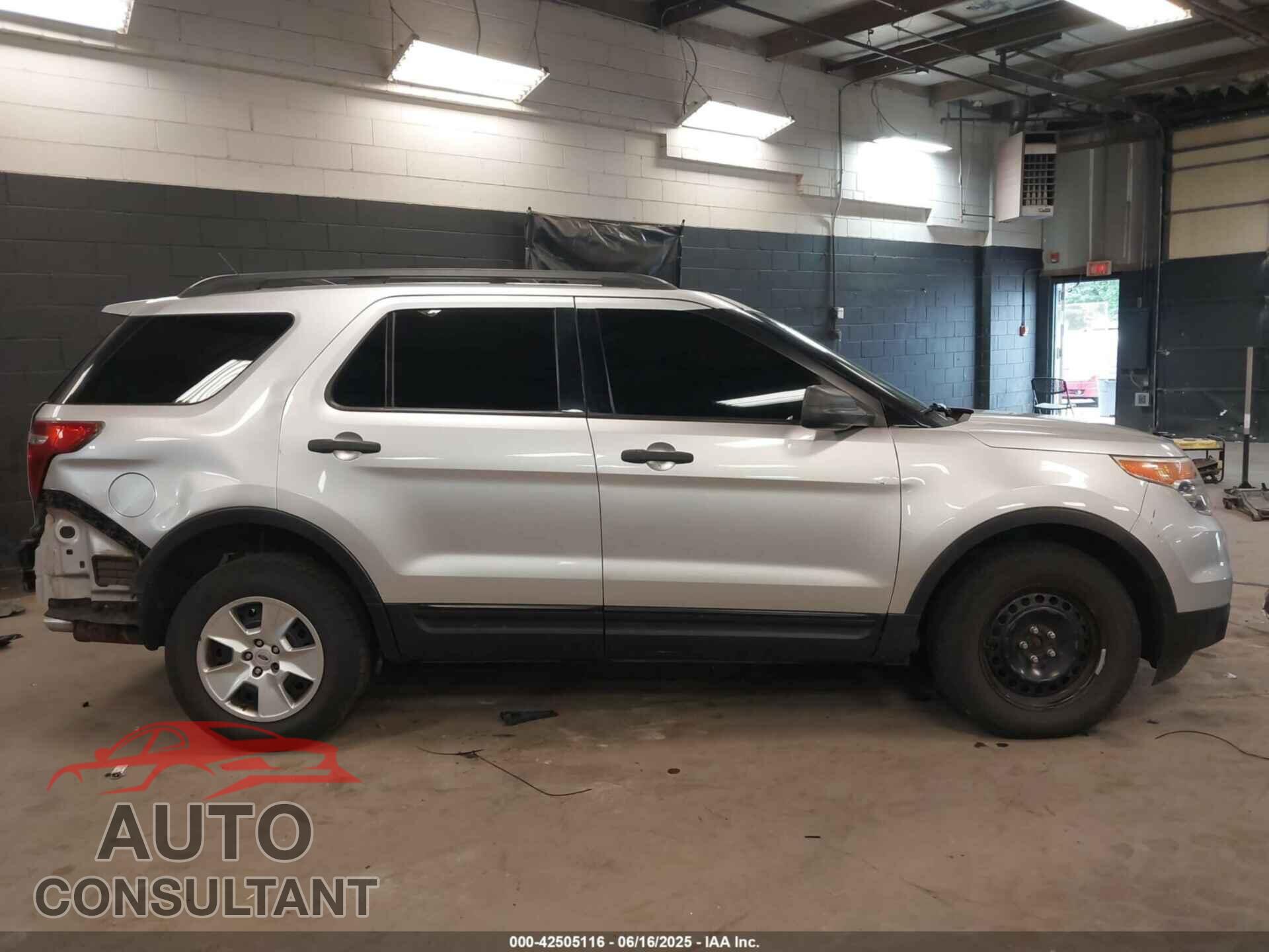FORD EXPLORER 2011 - 1FMHK8B83BGA85680