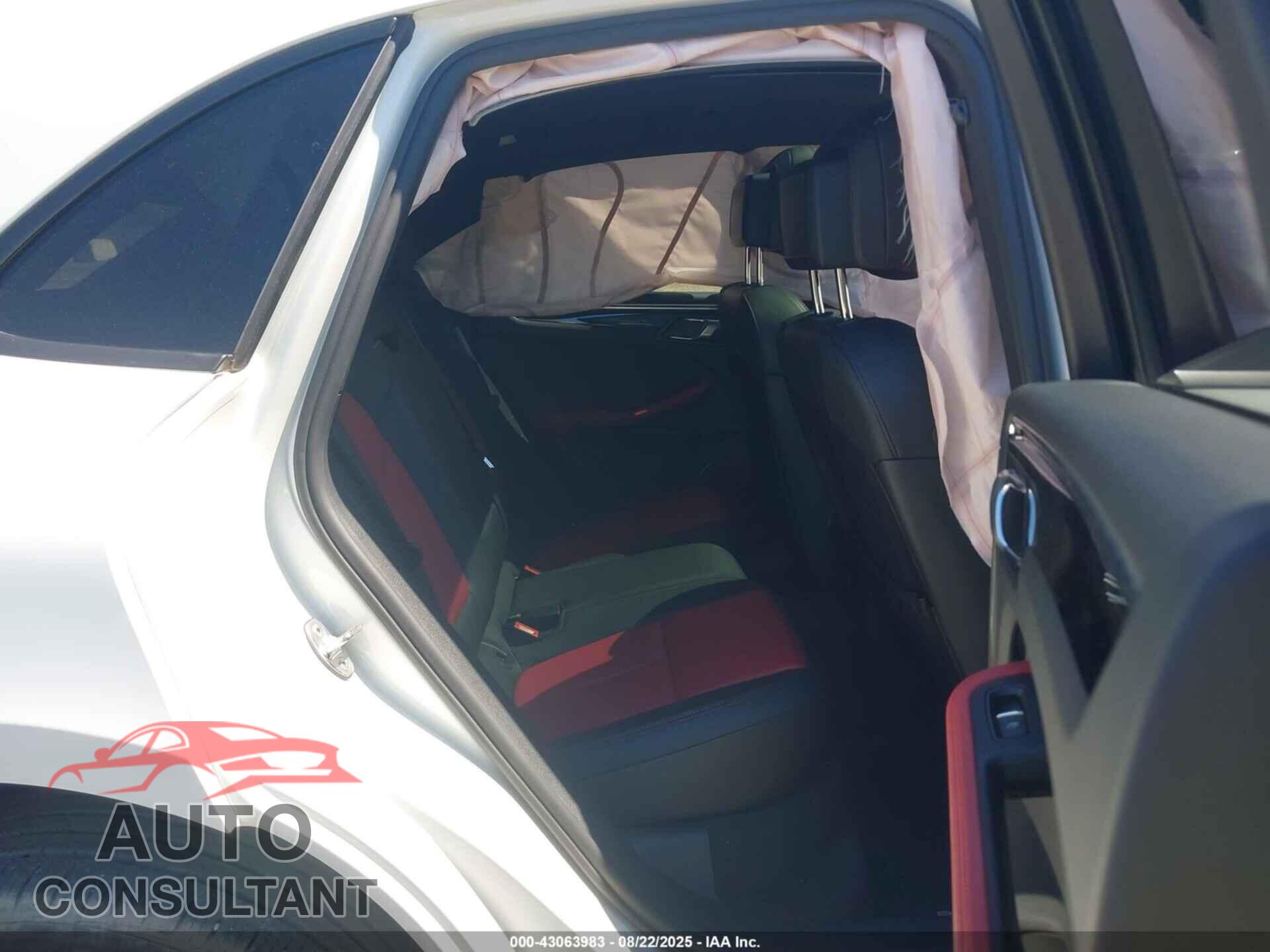 PORSCHE MACAN 2021 - WP1AA2A51MLB02773