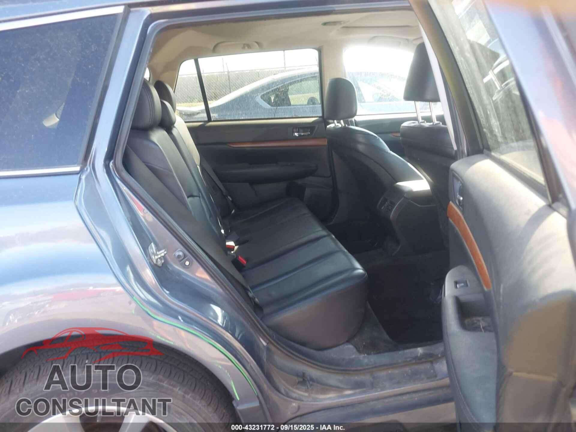 SUBARU OUTBACK 2014 - 4S4BRBLC2E3324083