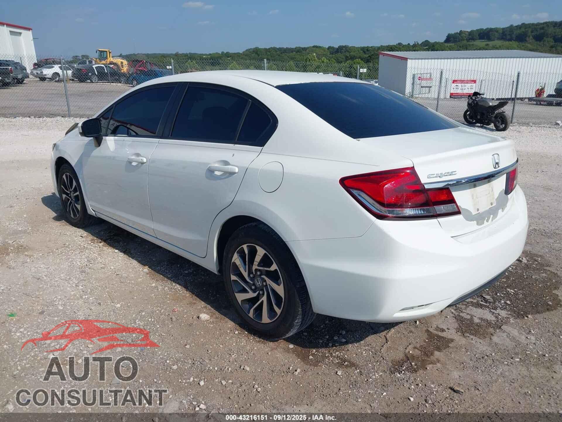 HONDA CIVIC 2015 - 2HGFB2F52FH524663