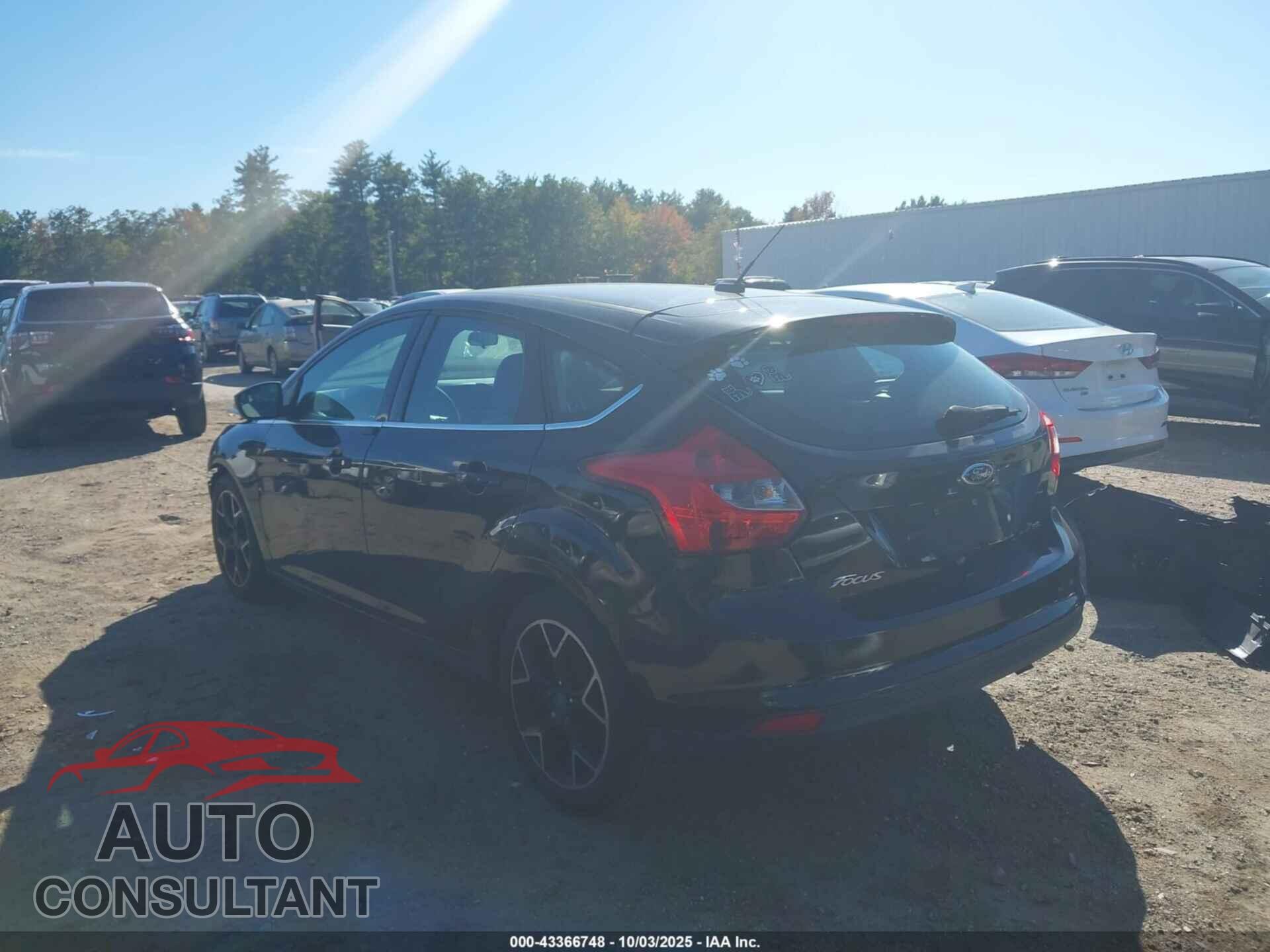 FORD FOCUS 2012 - 1FAHP3M24CL363678