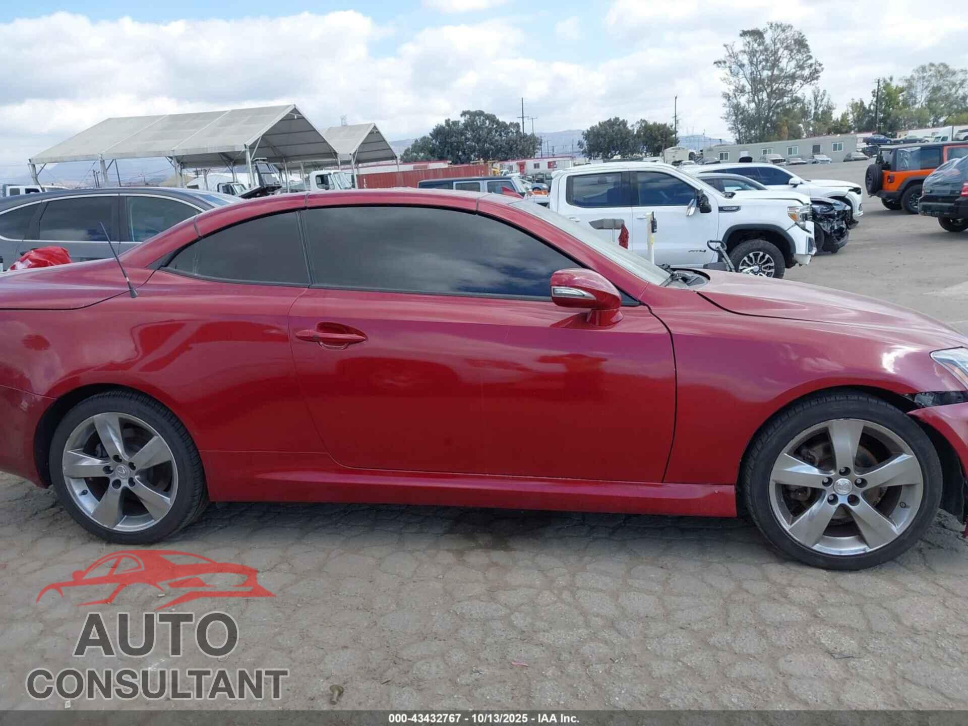 LEXUS IS 250C 2011 - JTHFF2C23B2521219