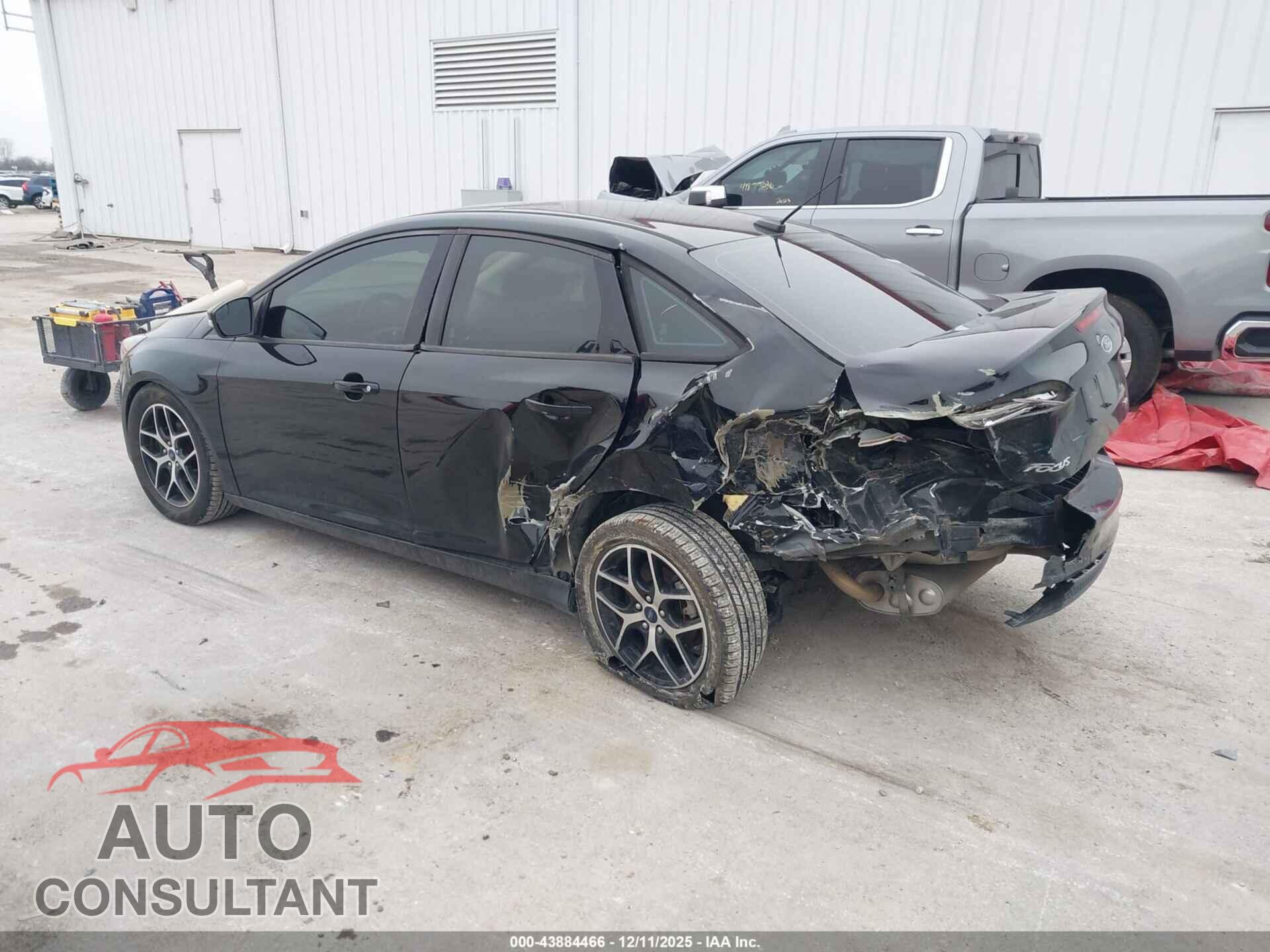 FORD FOCUS 2017 - 1FADP3H29HL305808