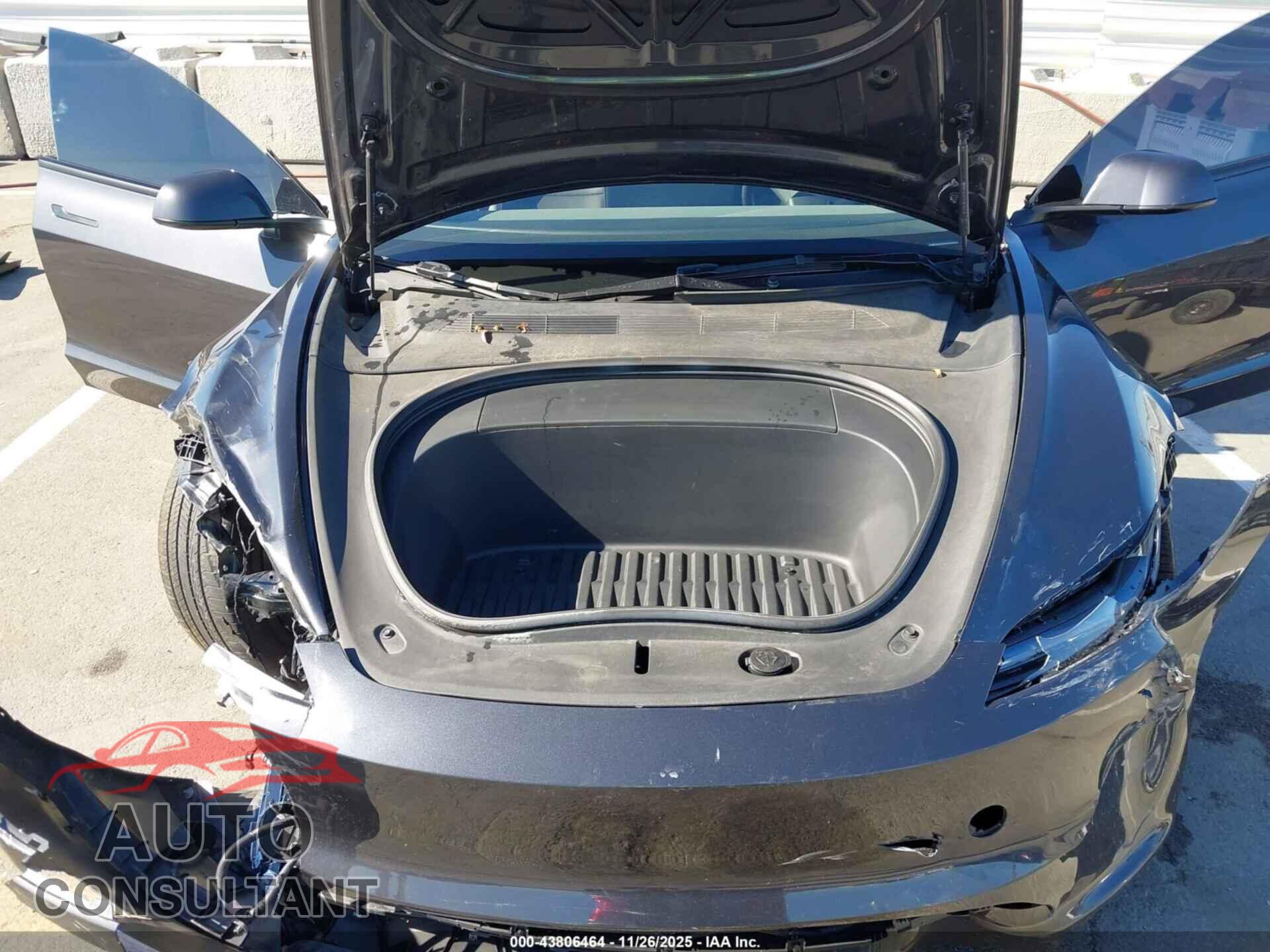 TESLA MODEL 3 2024 - 5YJ3E1EA8RF738794