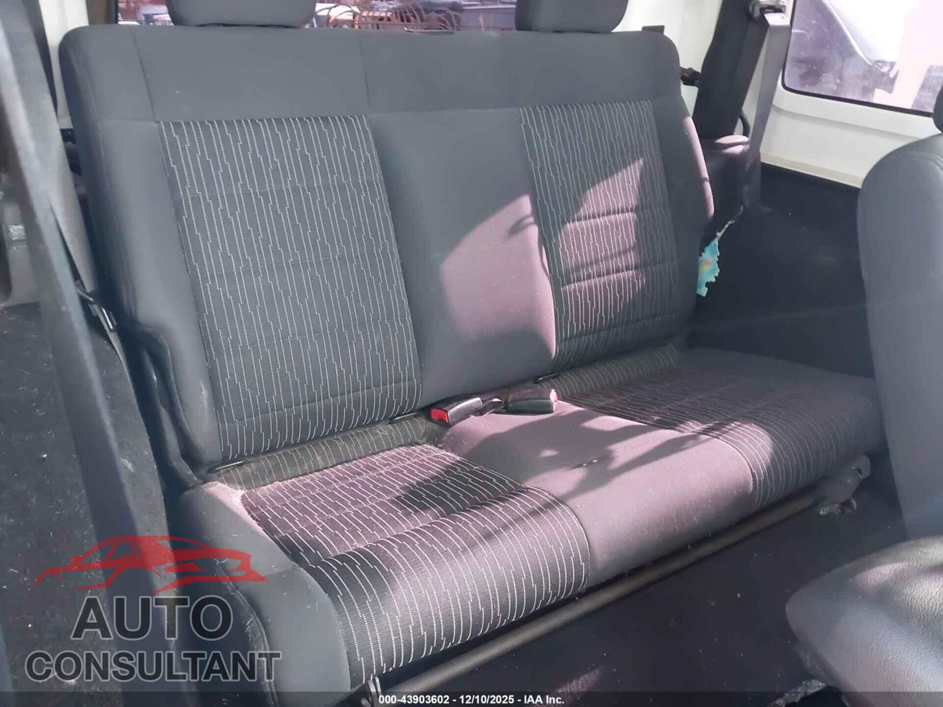 JEEP WRANGLER 2011 - 1J4AA2D16BL540741